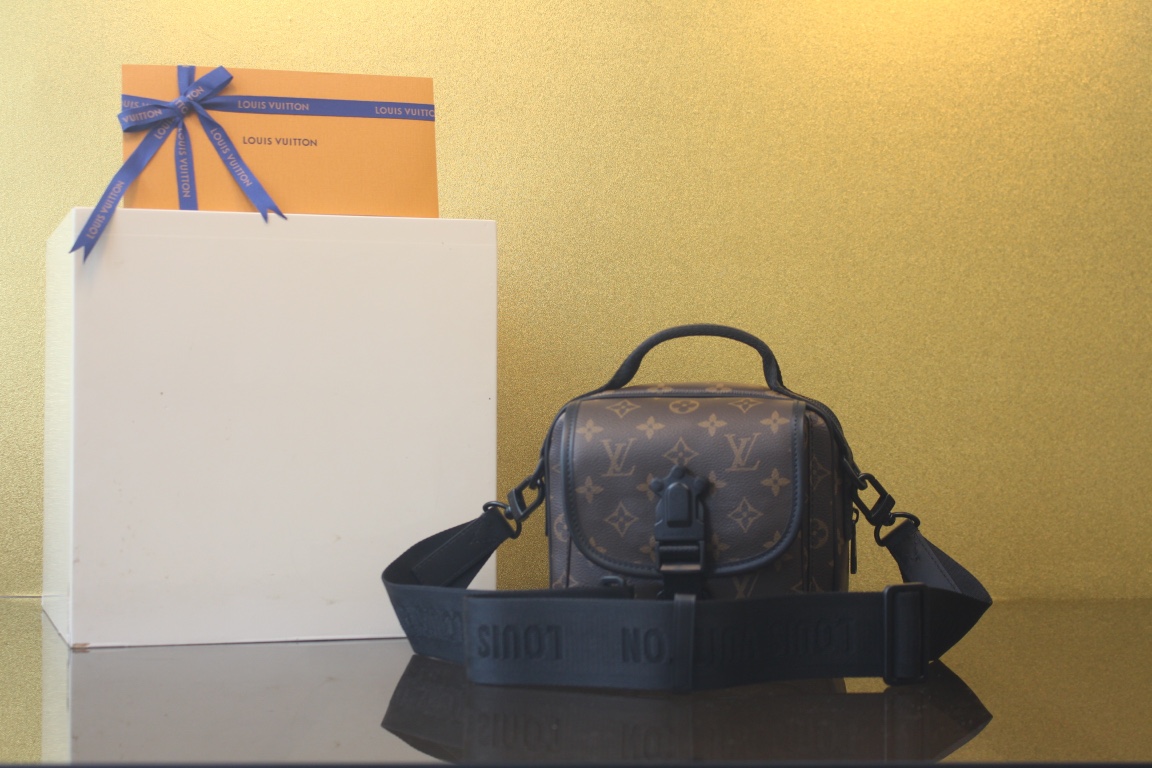 루이비통 모노그램 마카사르 M46973 가방 Louis Vuitton