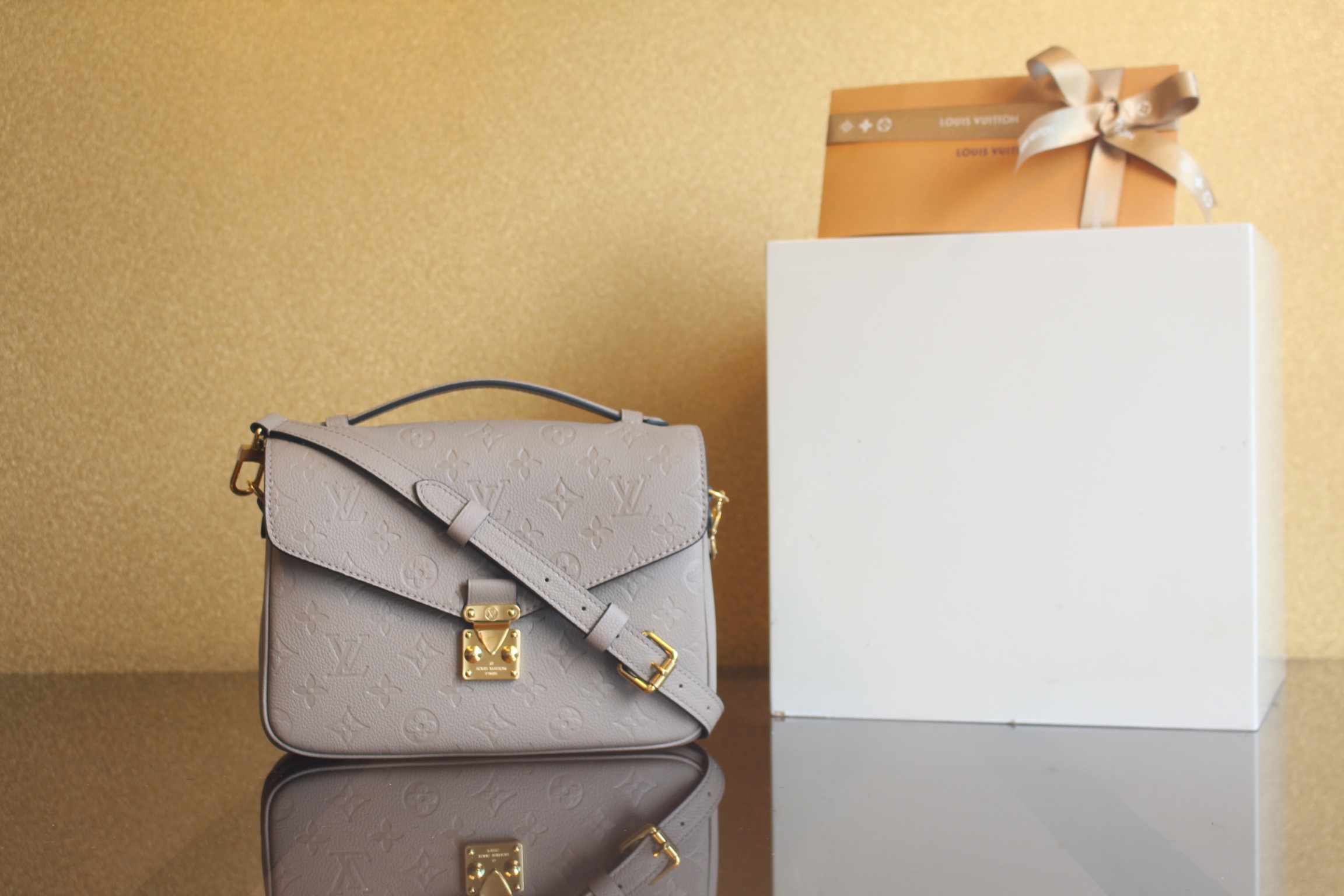루이비통 모노그램 앙프렝뜨 M44881 가방 Louis Vuitton