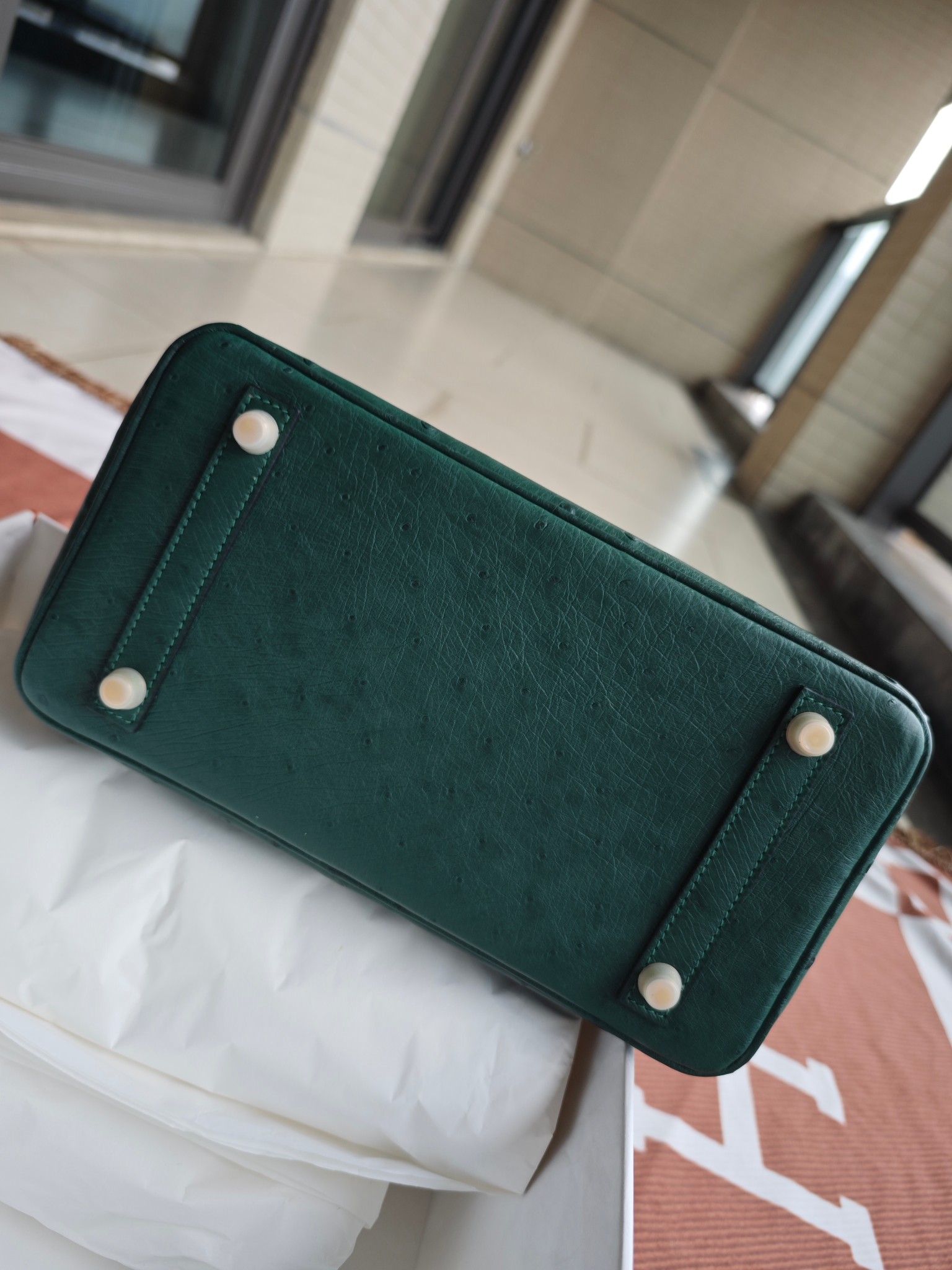Birkin25 孔雀绿鸵鸟皮 金扣
一手工缝制