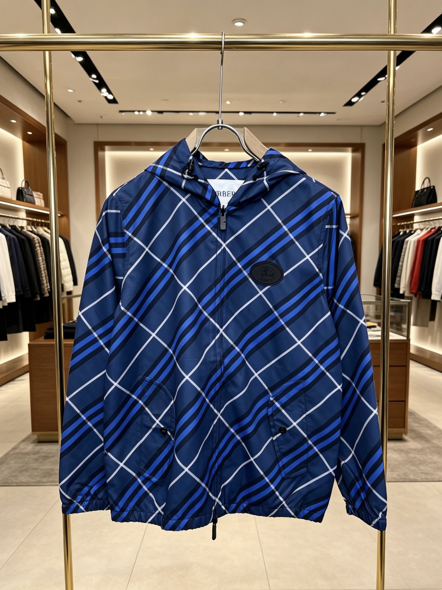 。Burberry巴宝莉💥砸锅卖铁都要上的新款新款原单男士休闲连帽夹克 透气舒适 高端定制 高版本 时尚