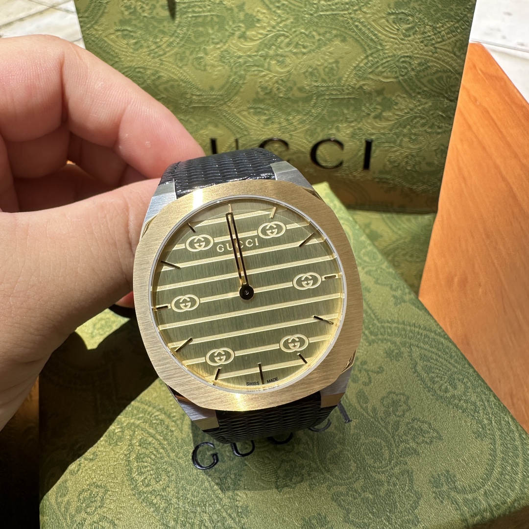 Gucci 25H Wristwatch: Fluid Design Inspired by Contemporary Buildings and Brand Traditions - 图片 4
