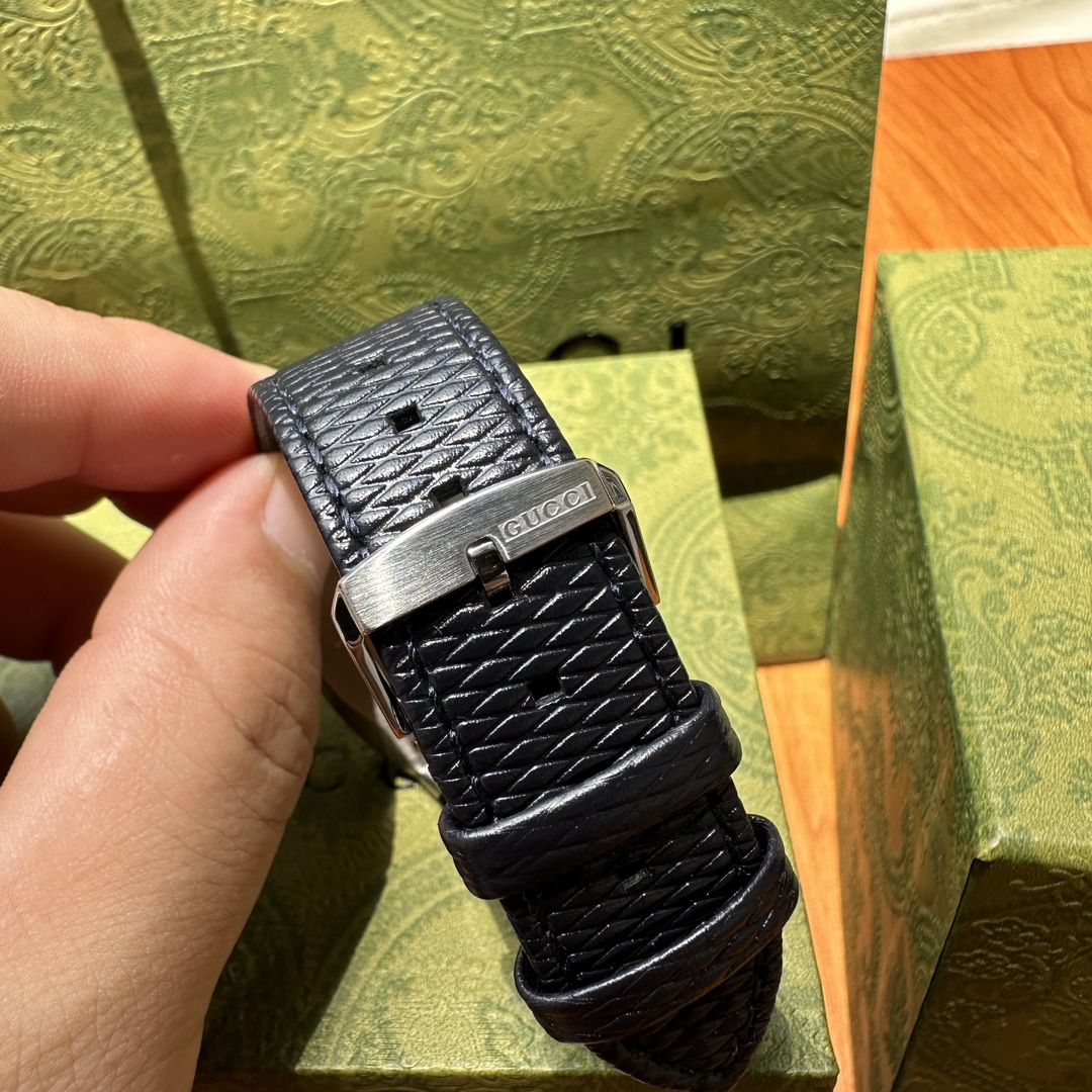 Gucci 25H Wristwatch: Fluid Design Inspired by Contemporary Buildings and Brand Traditions - 图片 9