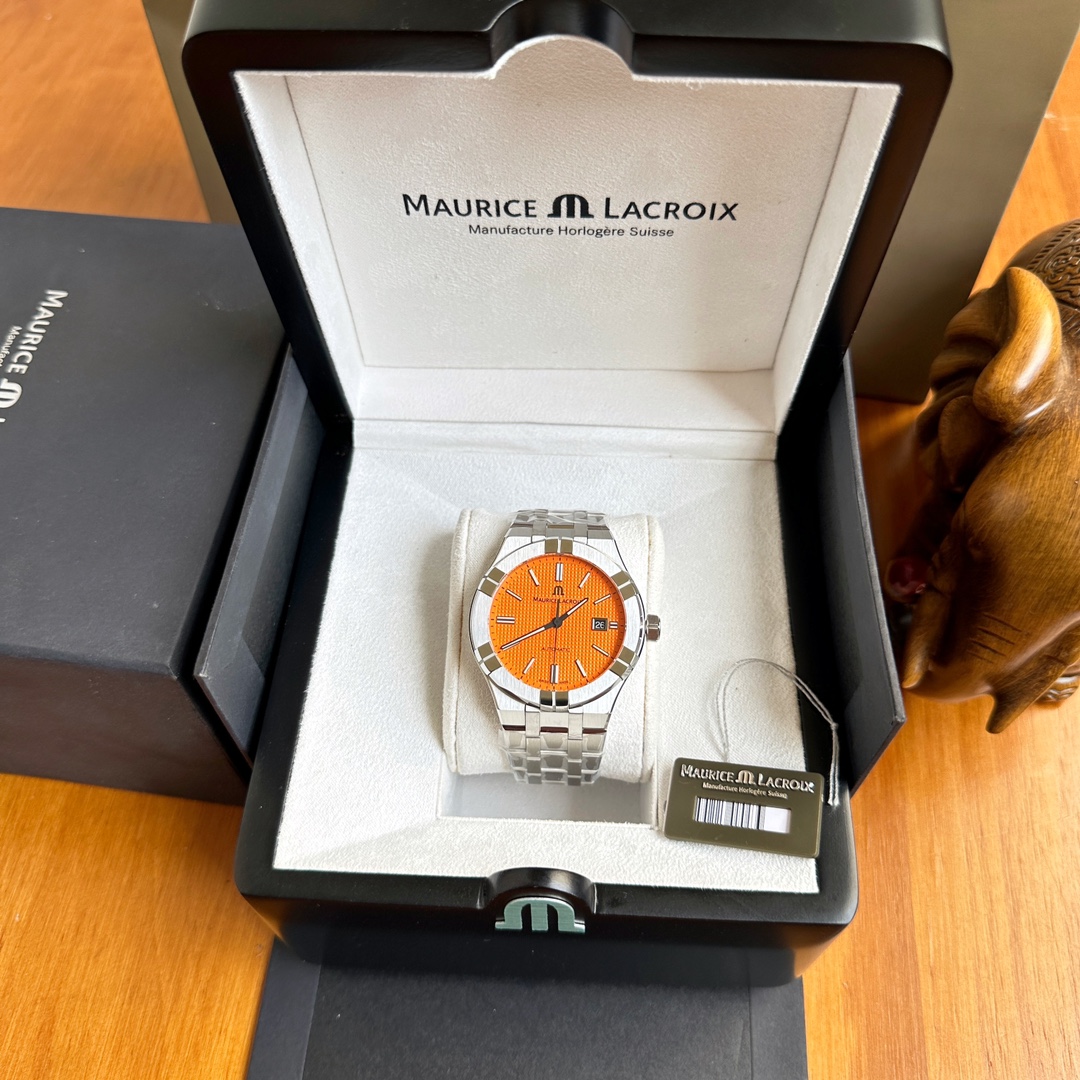 NO:389974,(with a special large wooden box) 6 Aimee models are available, absolutely awesome. Master Zunda's designs Nautilus, Royal Oak, Zonghengsi... Of course, they can't afford it or they can't buy it, so they can only sigh. I accidentally found this Aimee AIKON, with a sharp shape and a soft touch!  The AIKON family elements are retained in the design. The six 'retaining claws' of the bezel form the integrated edge and the six AIKON iconic claws on the bezel are polished with a diameter of 42mm, the original Swiss sw movement is only 11mm thick, and the appearance is almost exactly the same as the Royal Oak, which is really friendly to the people and shines!  Real-life photos in stock, only a small amount, super affordable!  ,stuart weitzman,aikon19860909（配专用大木盒）艾美6款可选 绝对的牛货.尊达大师的设计鹦鹉螺、皇家橡树、纵横四海...当然都是买不起也买不到,只能望而兴叹.偶然发现这块艾美AIKON,造型凌锐,触感柔和 ！在设计上保留AIKON家族元素,表圈六个“托爪”与之构成一体表缘及表圈上六个AIKON标志性托爪则经抛光处理 42mm表径,瑞士原装sw机芯,厚度才11mm,外型几乎和皇家橡树一模一样,实在亲民眼前一亮！现货实拍,只有少量 价格超级实惠！,,stuart weitzman,aikon,Watch