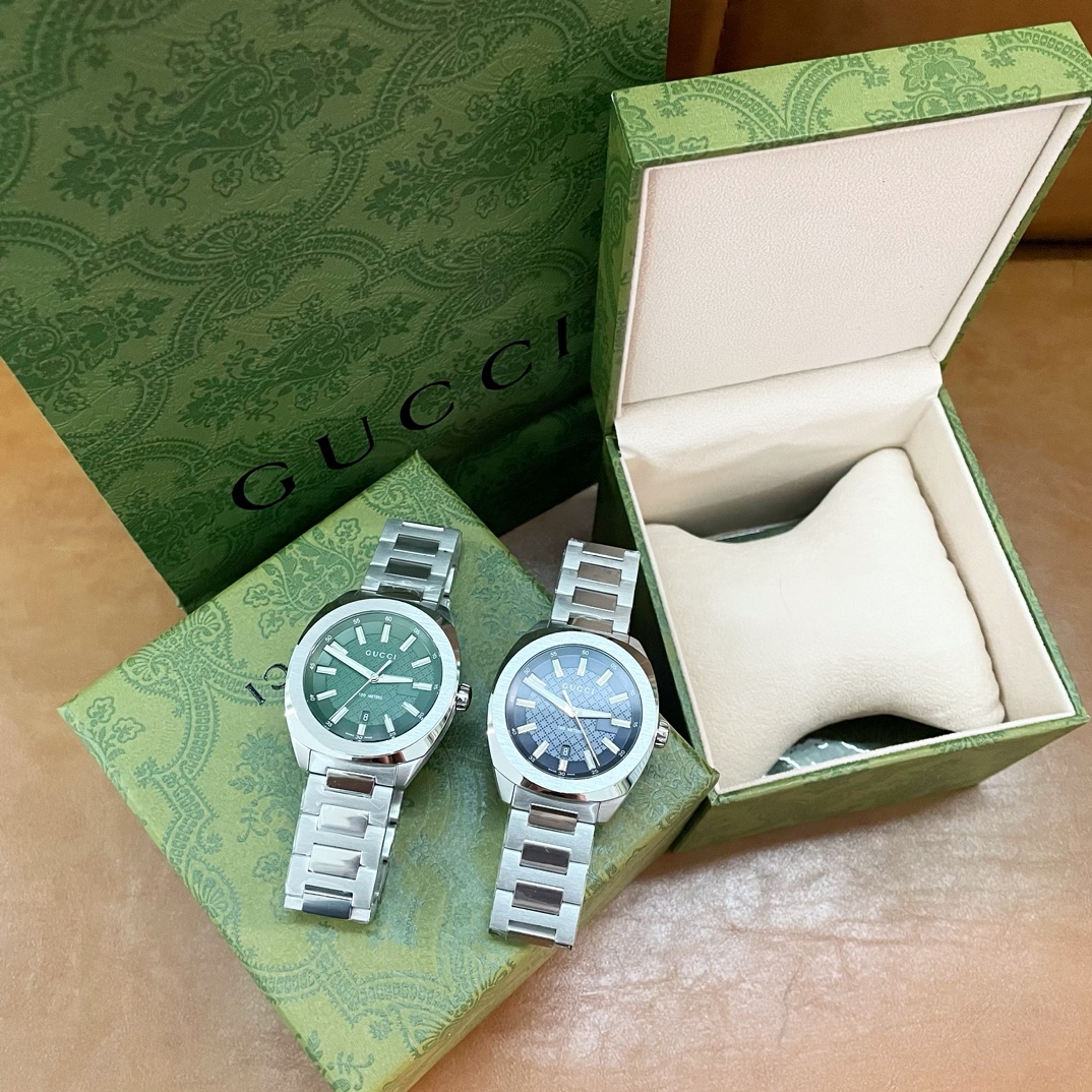 Часы Gucci