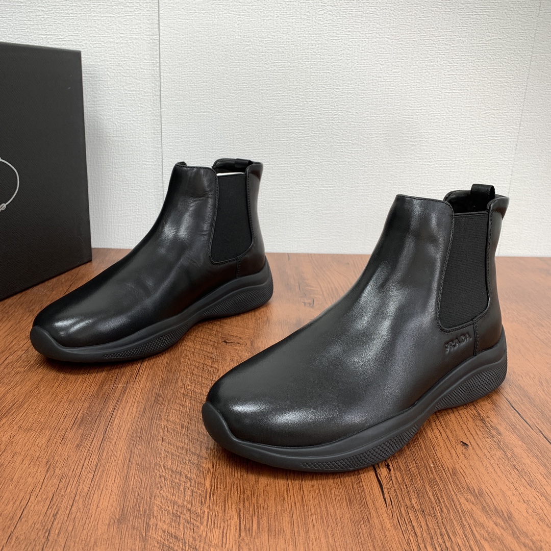 Prada/普拉达 21最新款男士中邦皮革短靴 21秋季秀场压轴款 重工打造精品 领先专柜款式强势首发 进口纳帕小牛皮面 皮质看细节 3