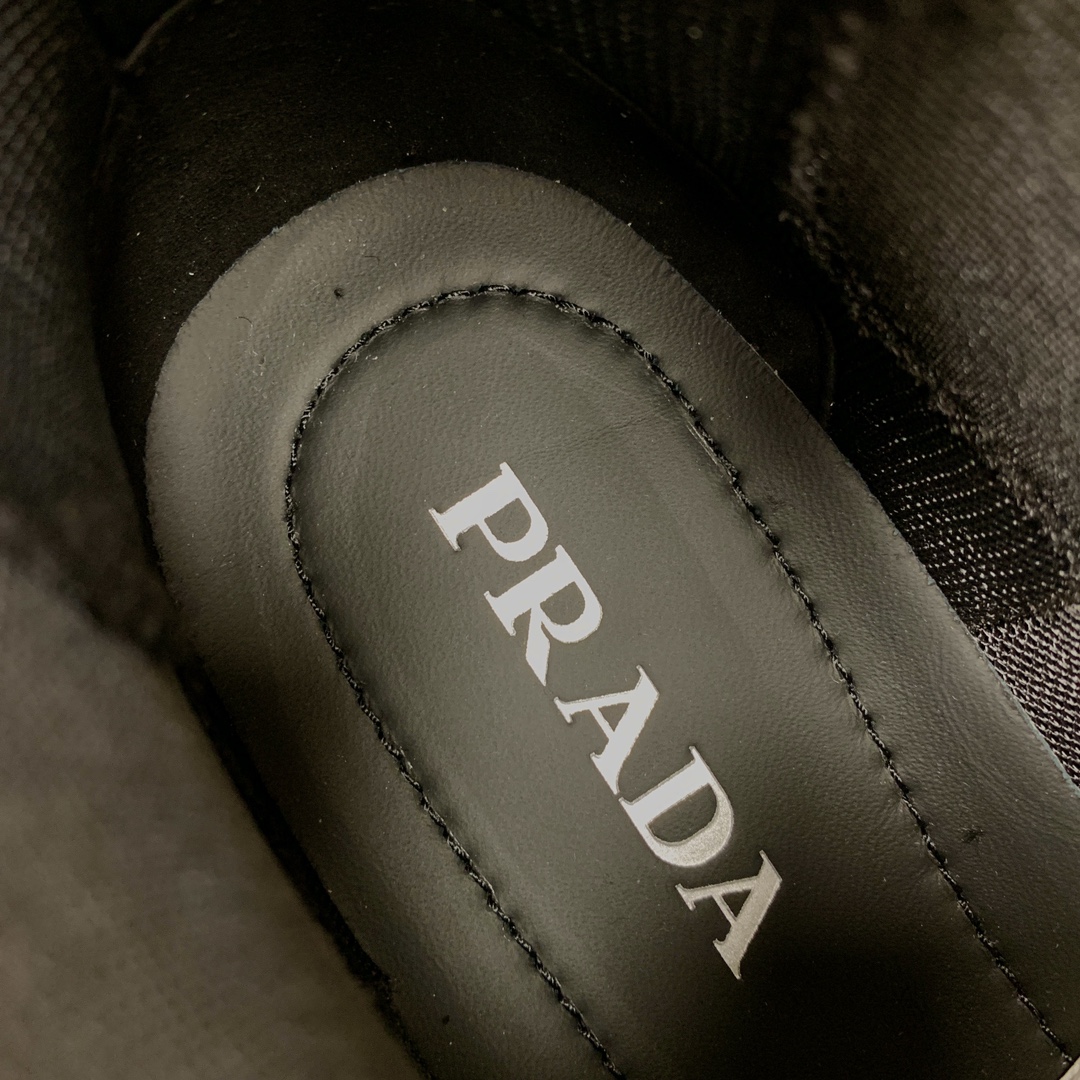 Prada/普拉达 21最新款男士中邦皮革短靴 21秋季秀场压轴款 重工打造精品 领先专柜款式强势首发 进口纳帕小牛皮面 皮质看细节 7