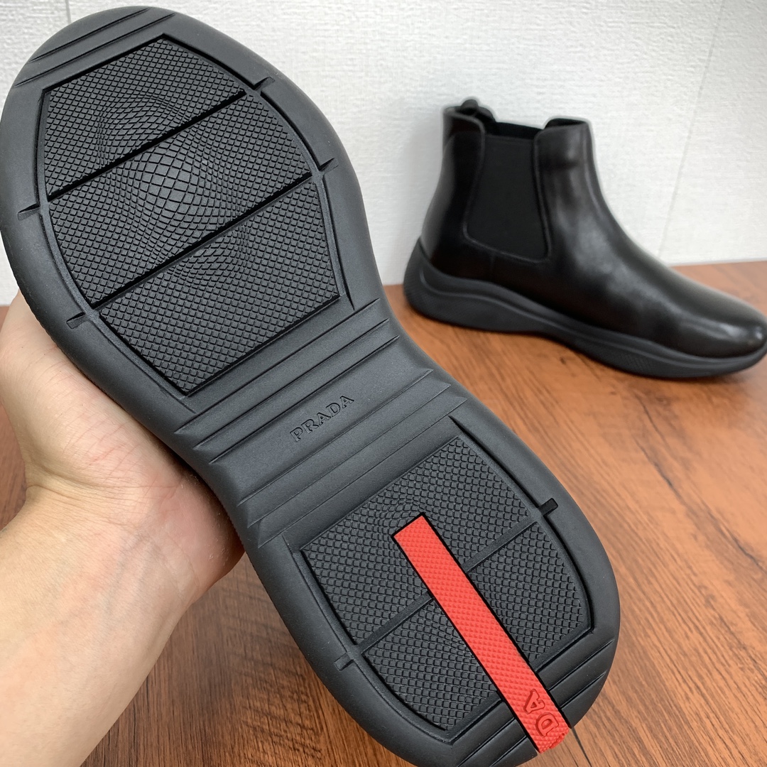 Prada/普拉达 21最新款男士中邦皮革羊毛短靴 21秋季秀场压轴款 重工打造精品 领先专柜款式强势首发 进口纳帕小牛皮面 皮质看细节 9