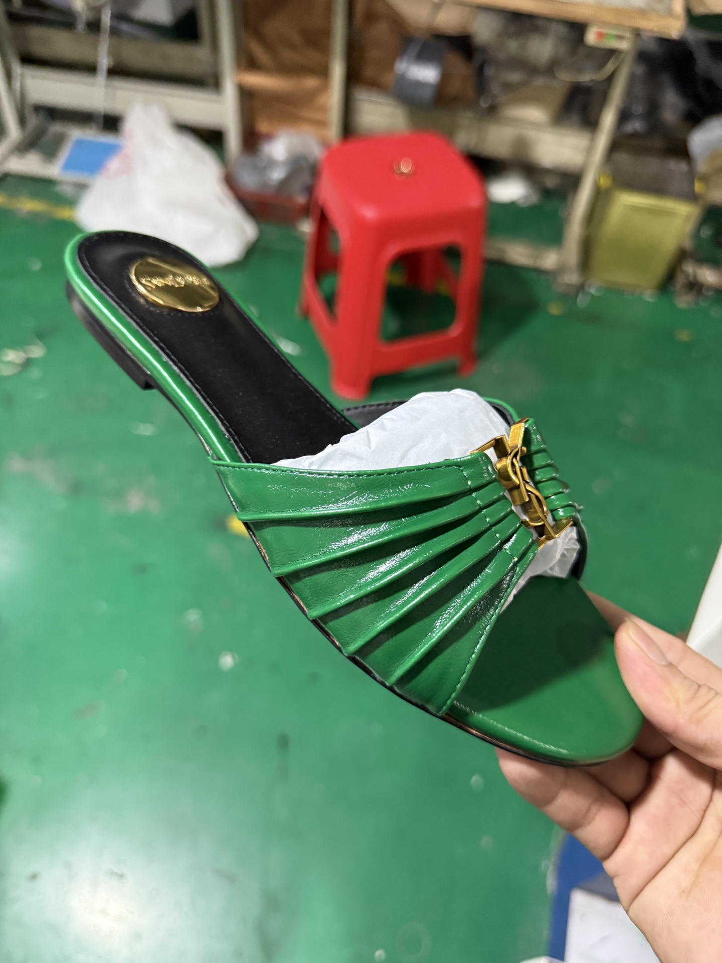 NO:904940,10 colors oil leather flat bottom round mark foot pads, high heels and slippers, high heels, slippers1986090910色油皮平底圆标垫脚,高跟鞋拖鞋,high heels,slippers,Women's Shoes