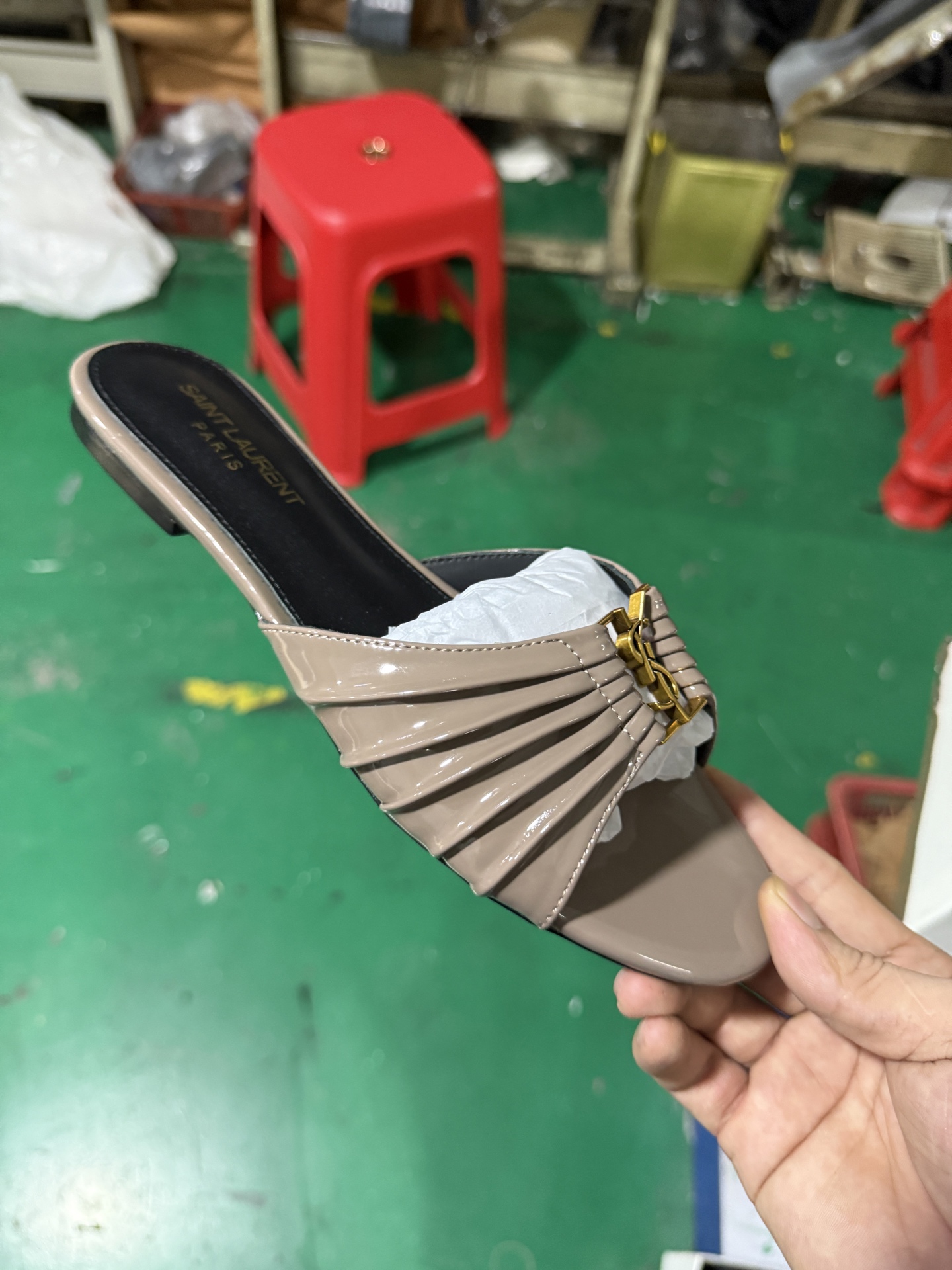 NO:904964,5 colors, patent leather flat bottom hot stamped letters, high heels slippers, high heels, slippers198609095色,漆皮平底烫印字母,高跟鞋拖鞋,high heels,slippers,Women's Shoes