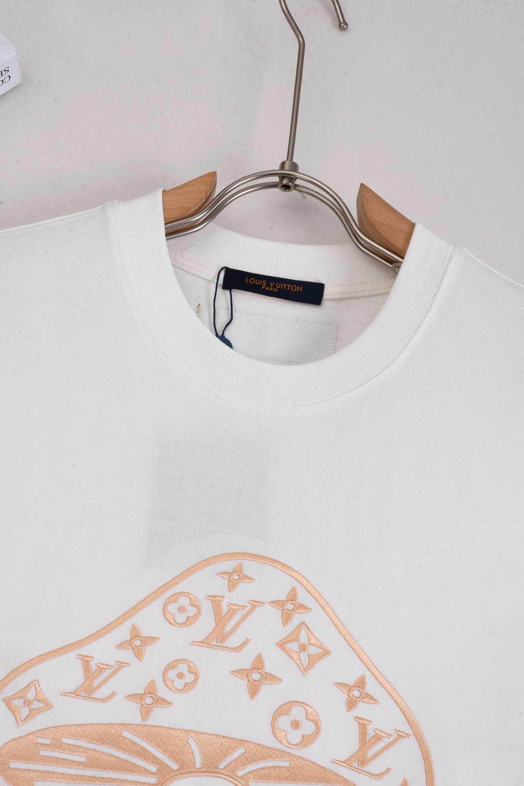 Alternative view of Louis Vuitton T-Shirt 01347