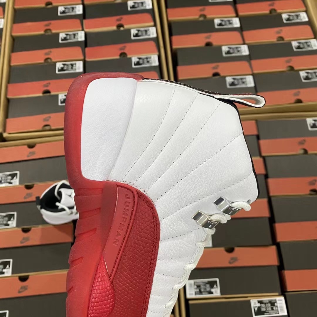 AJ12樱桃白红全码补货独家纯原正确版本采用原厂皮区别市面错版品质必须顶级品质留住客户的基础货号CT80