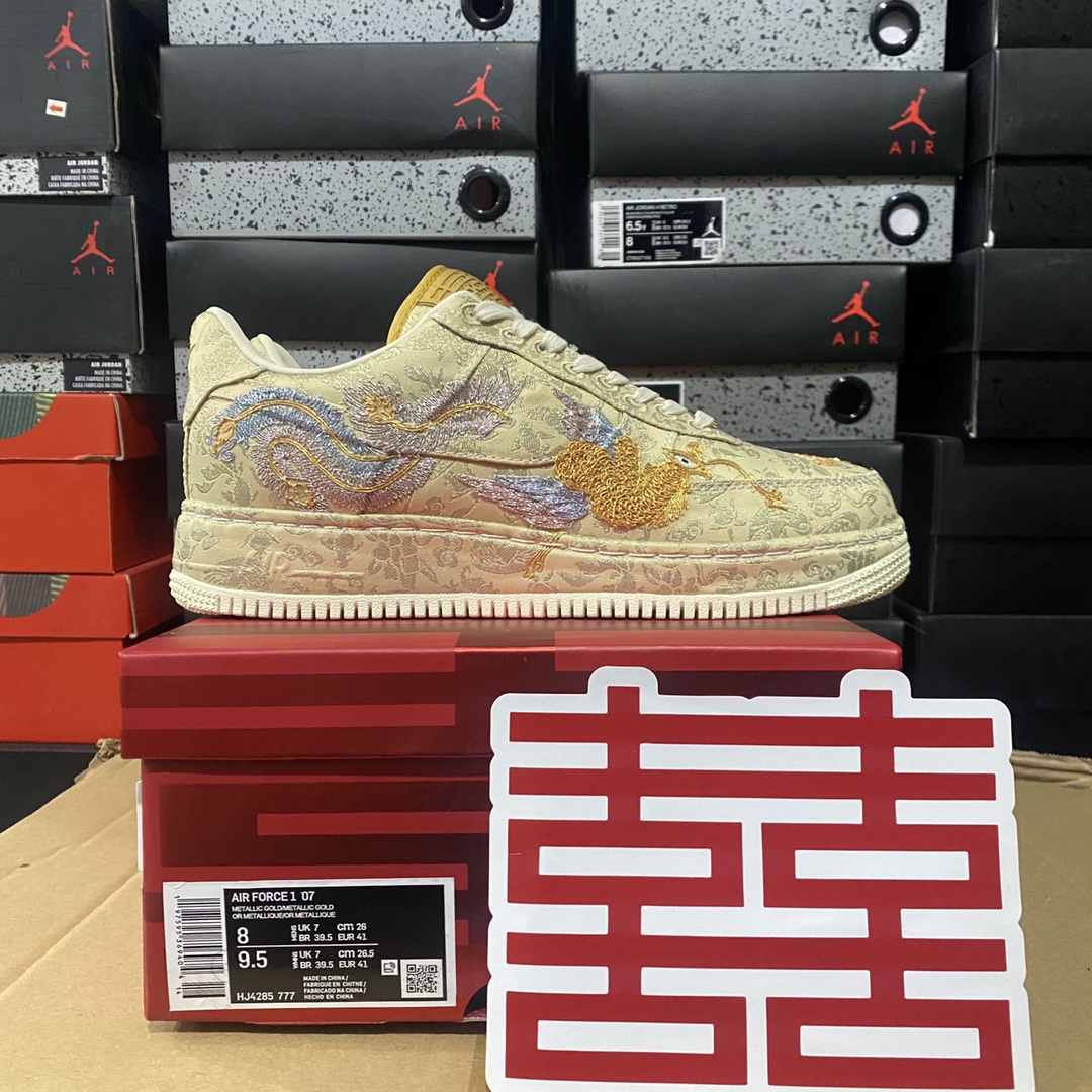 NikeAirForce1“喜喜”空军一号龙凤呈祥结婚鞋劲爆上市货号HJ4285-777尺码4040.5