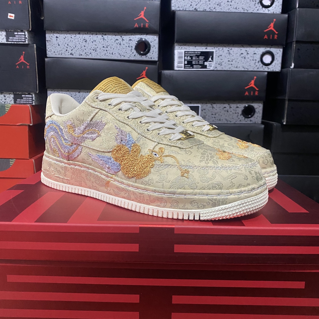 NikeAirForce1“喜喜”空军一号龙凤呈祥结婚鞋劲爆上市货号HJ4285-777尺码4040.5