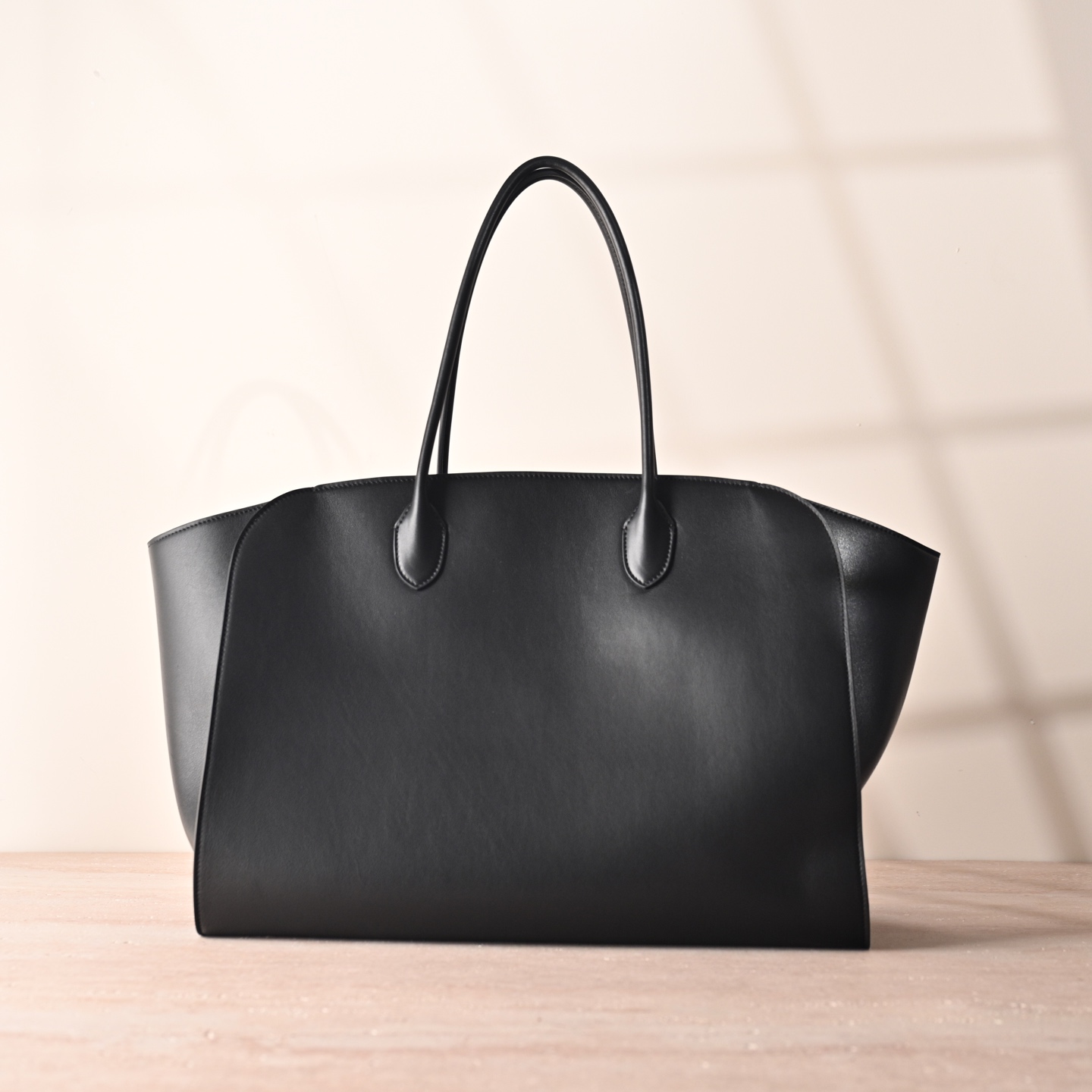 더로우 가방 Margaux The Row Bag