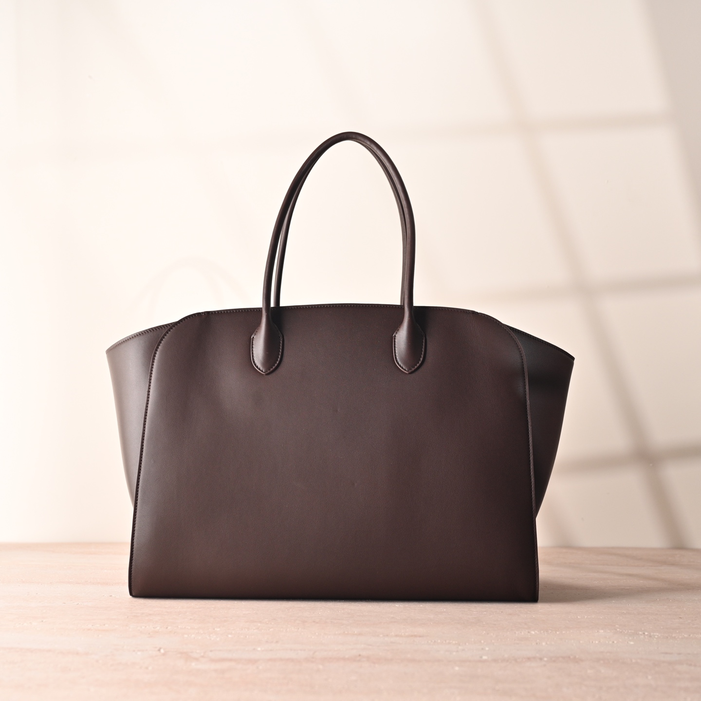더로우 가방 75780 The Row Bag