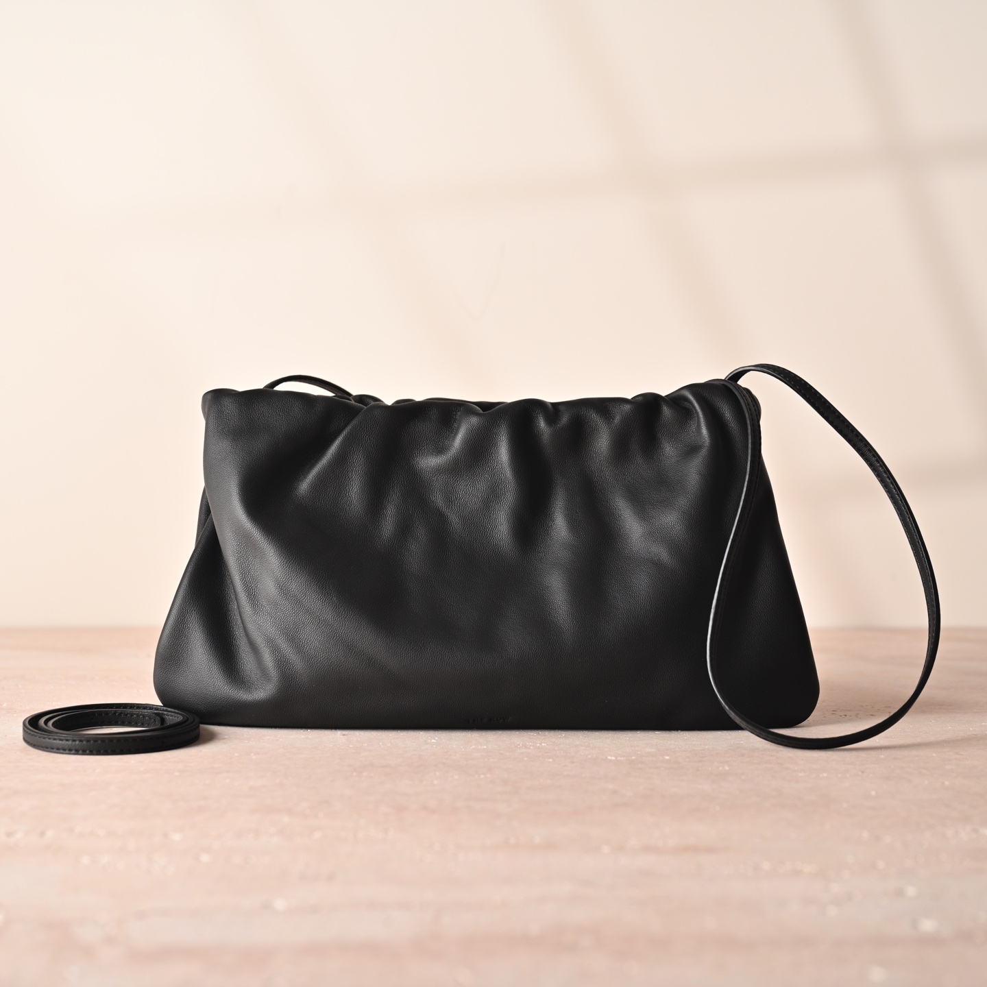 더로우 가방 75576 The Row Bag