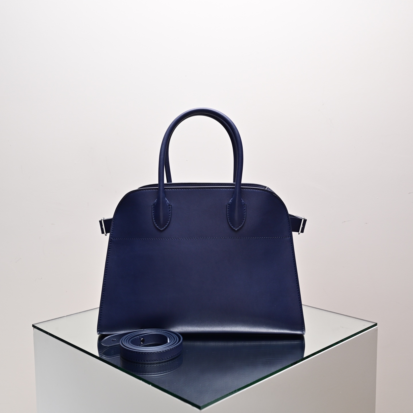 더로우 가방 75468 The Row Bag