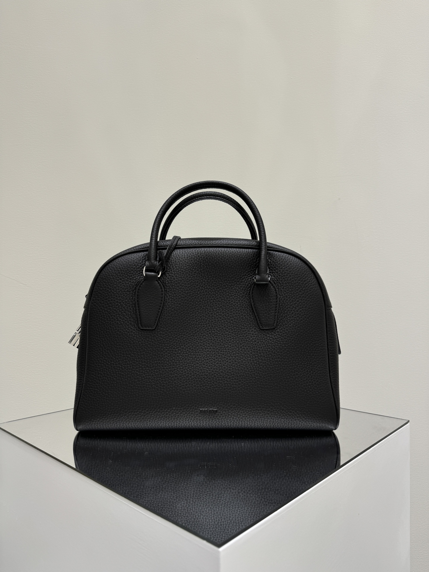 더로우 가방 75921 The Row Bag
