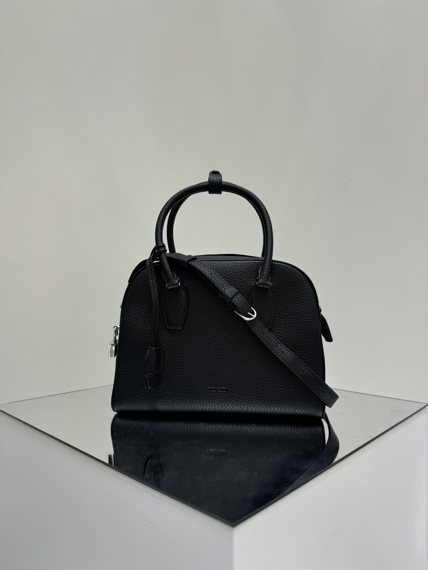 더로우 가방 75573 The Row Bag
