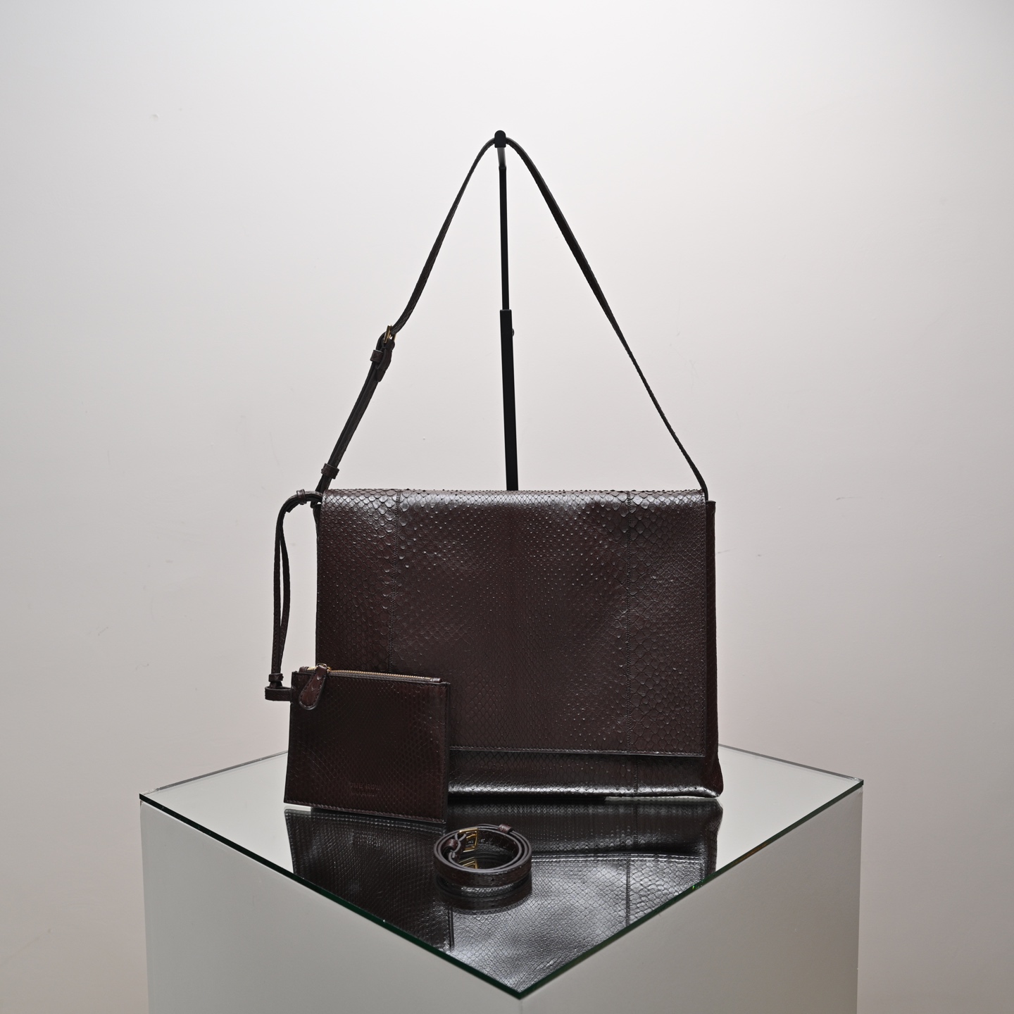 더로우 가방 75776 The Row Bag