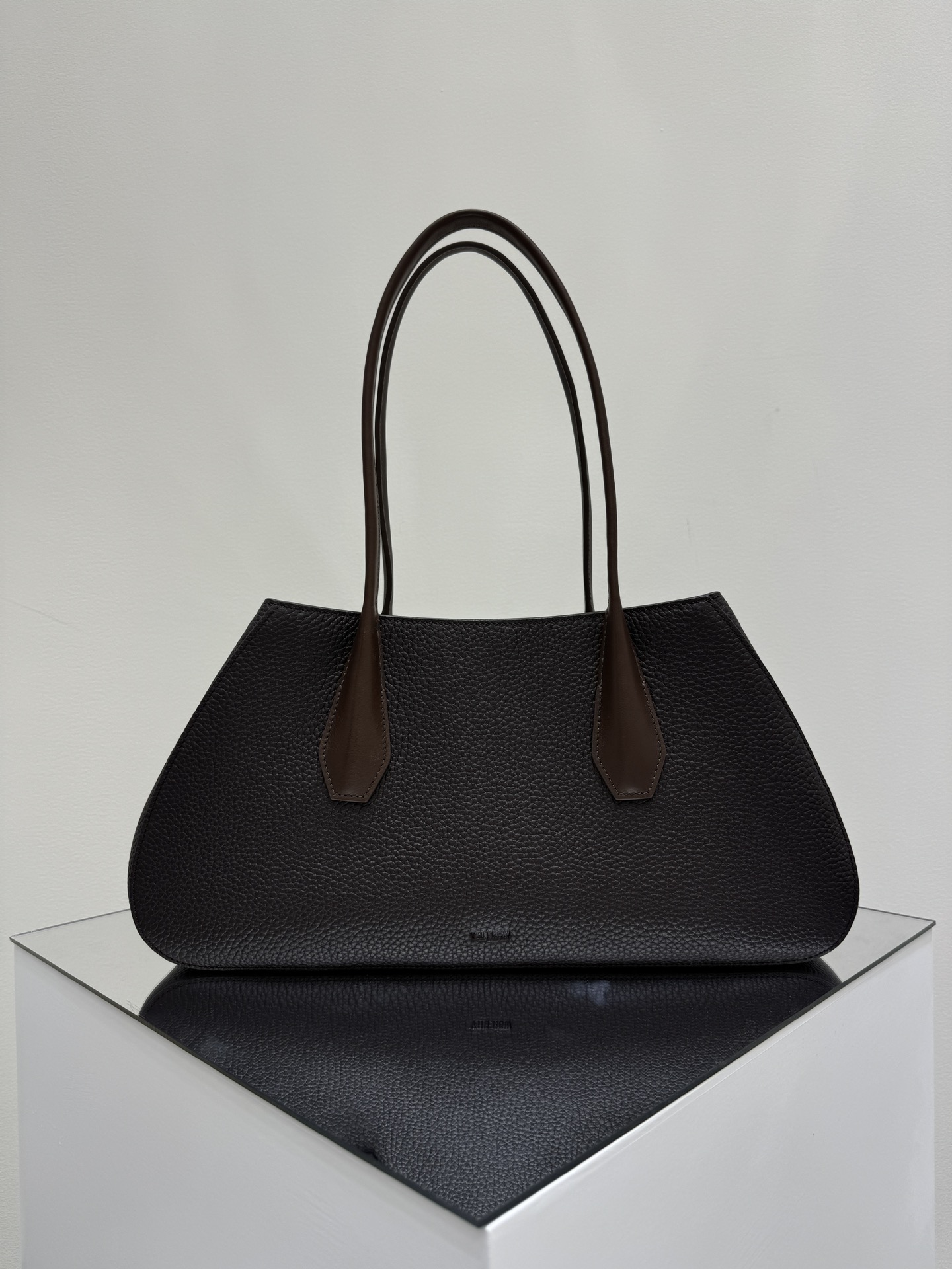 더로우 가방 75536 The Row Bag