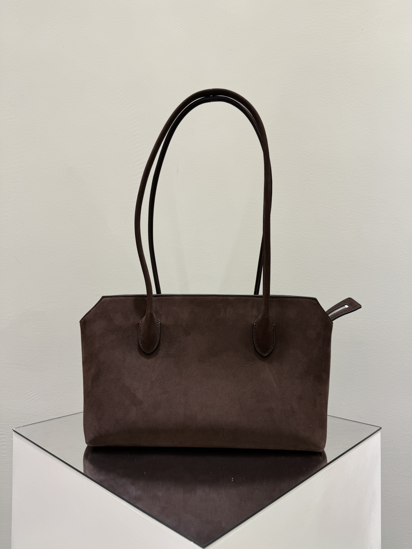 더로우 가방 75779 The Row Bag