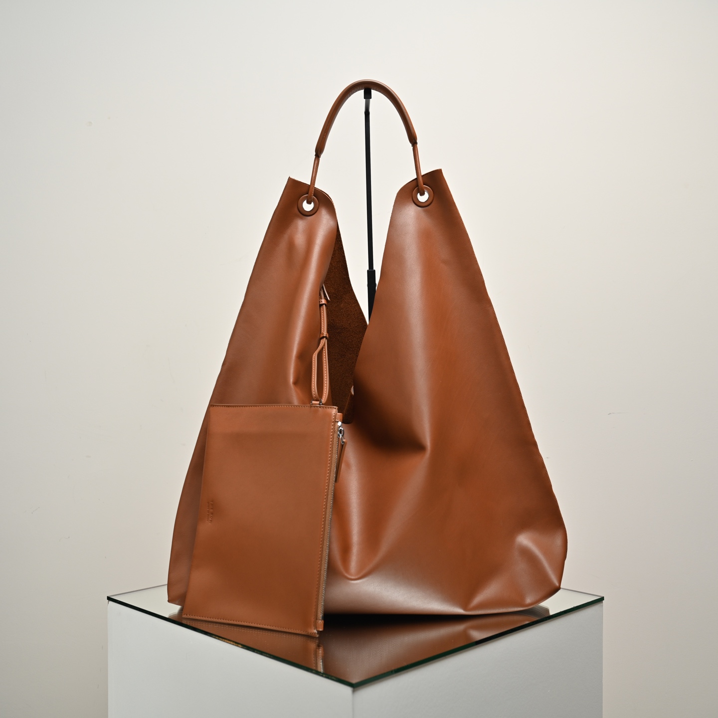 더로우 가방 75926 The Row Bag