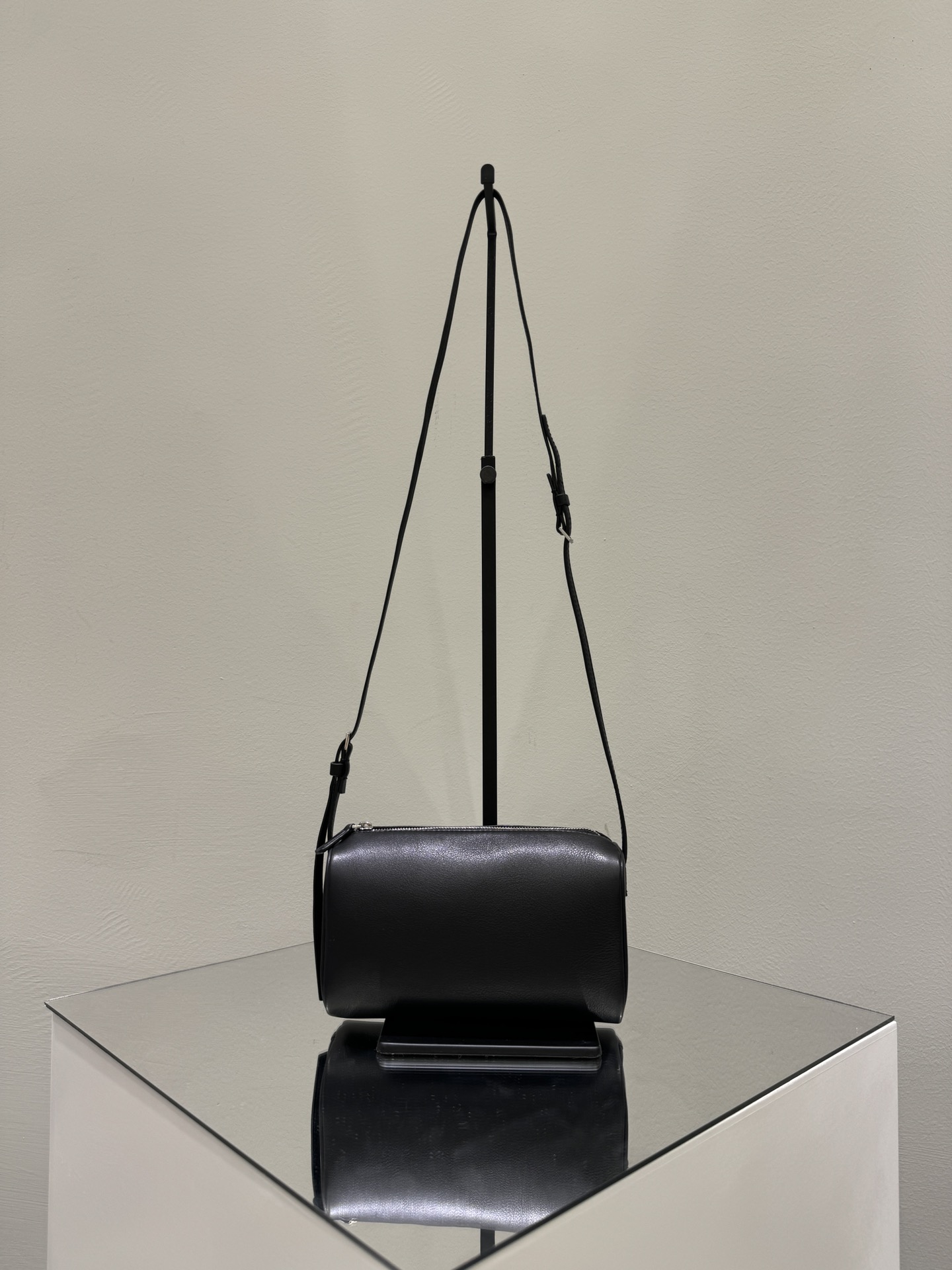 더로우 가방 75662 The Row Bag