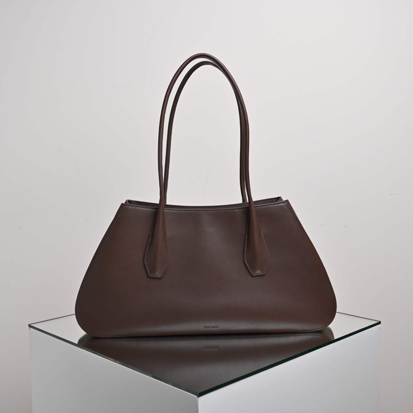 더로우 가방 75534 The Row Bag