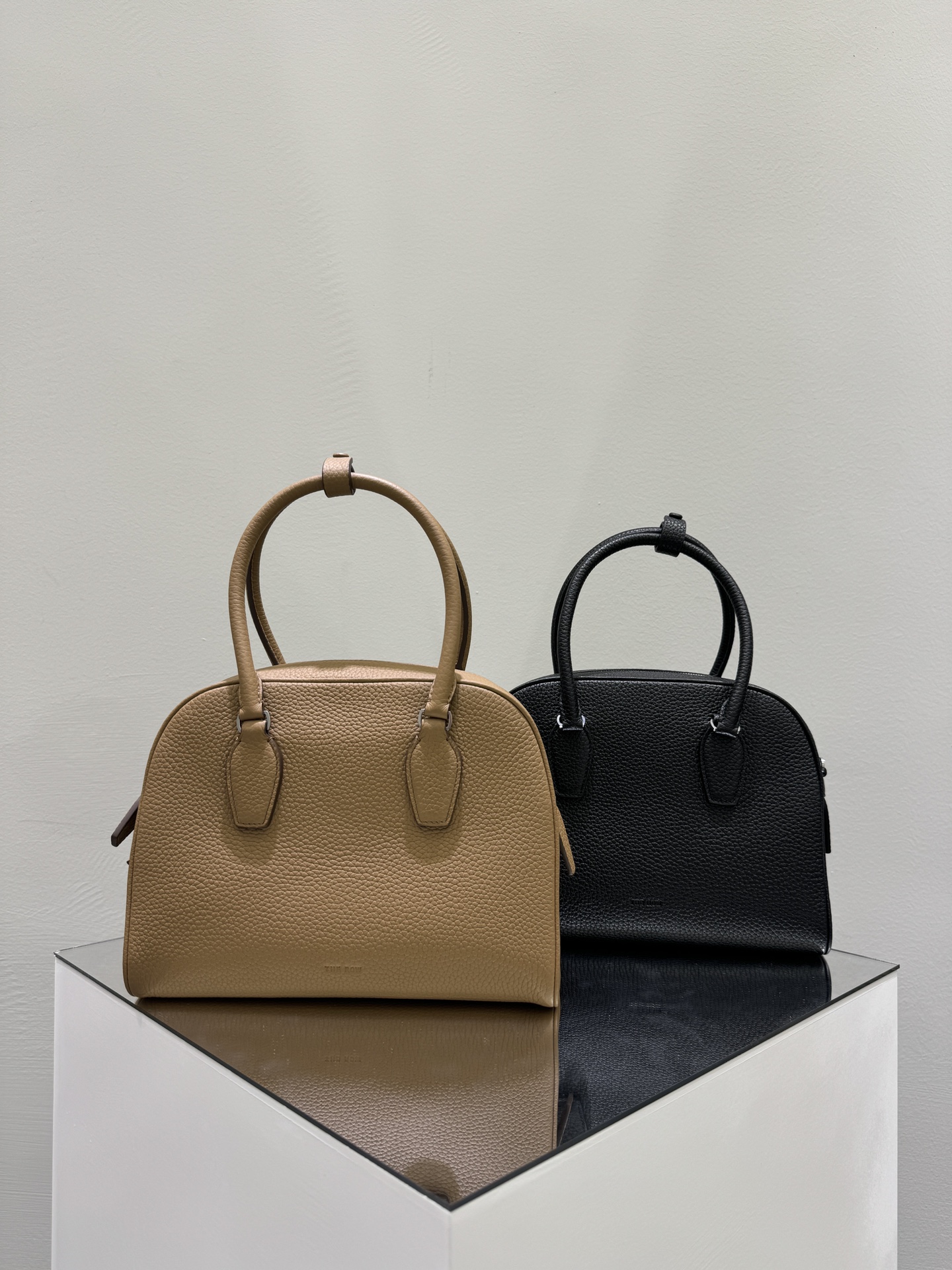 더로우 가방 75919 The Row Bag