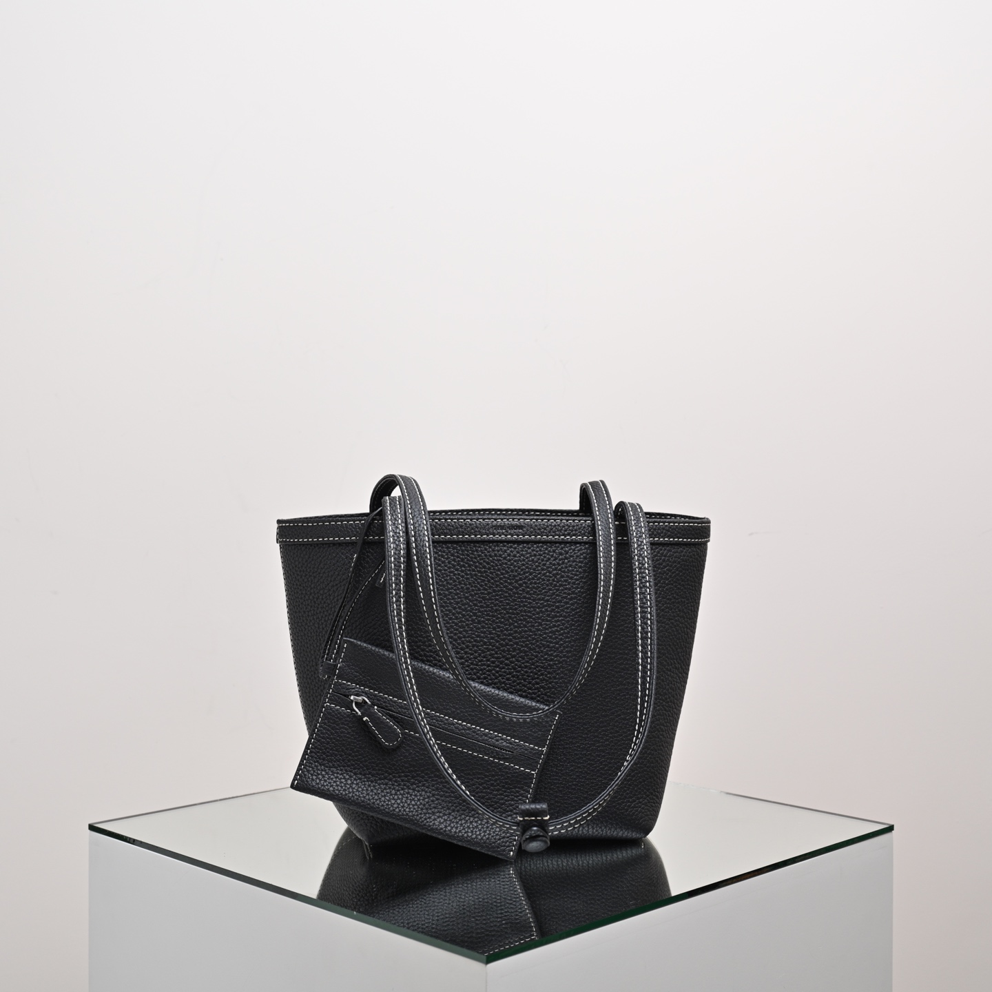 더로우 가방 75768 The Row Bag