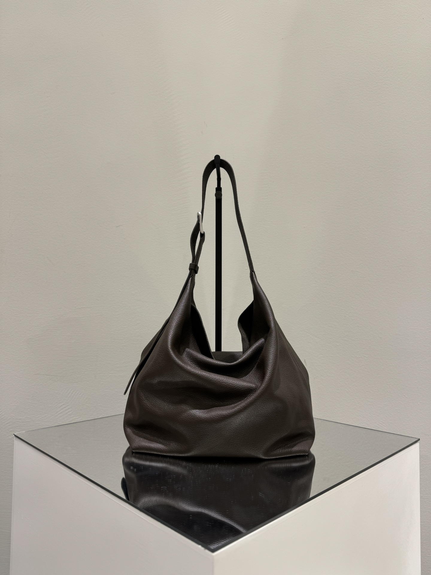 더로우 가방 75793 The Row Bag