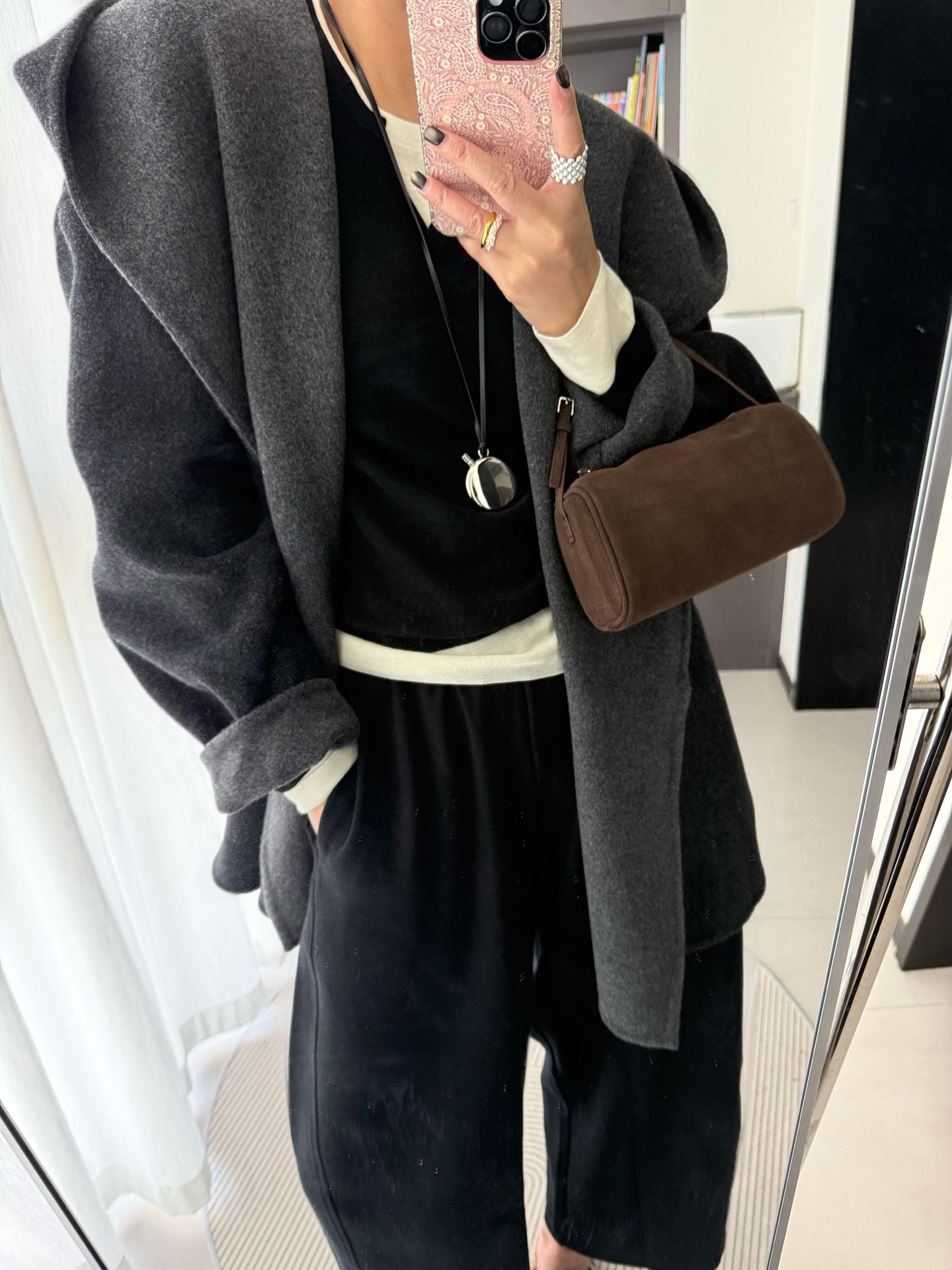 더로우 가방 75930 The Row Bag