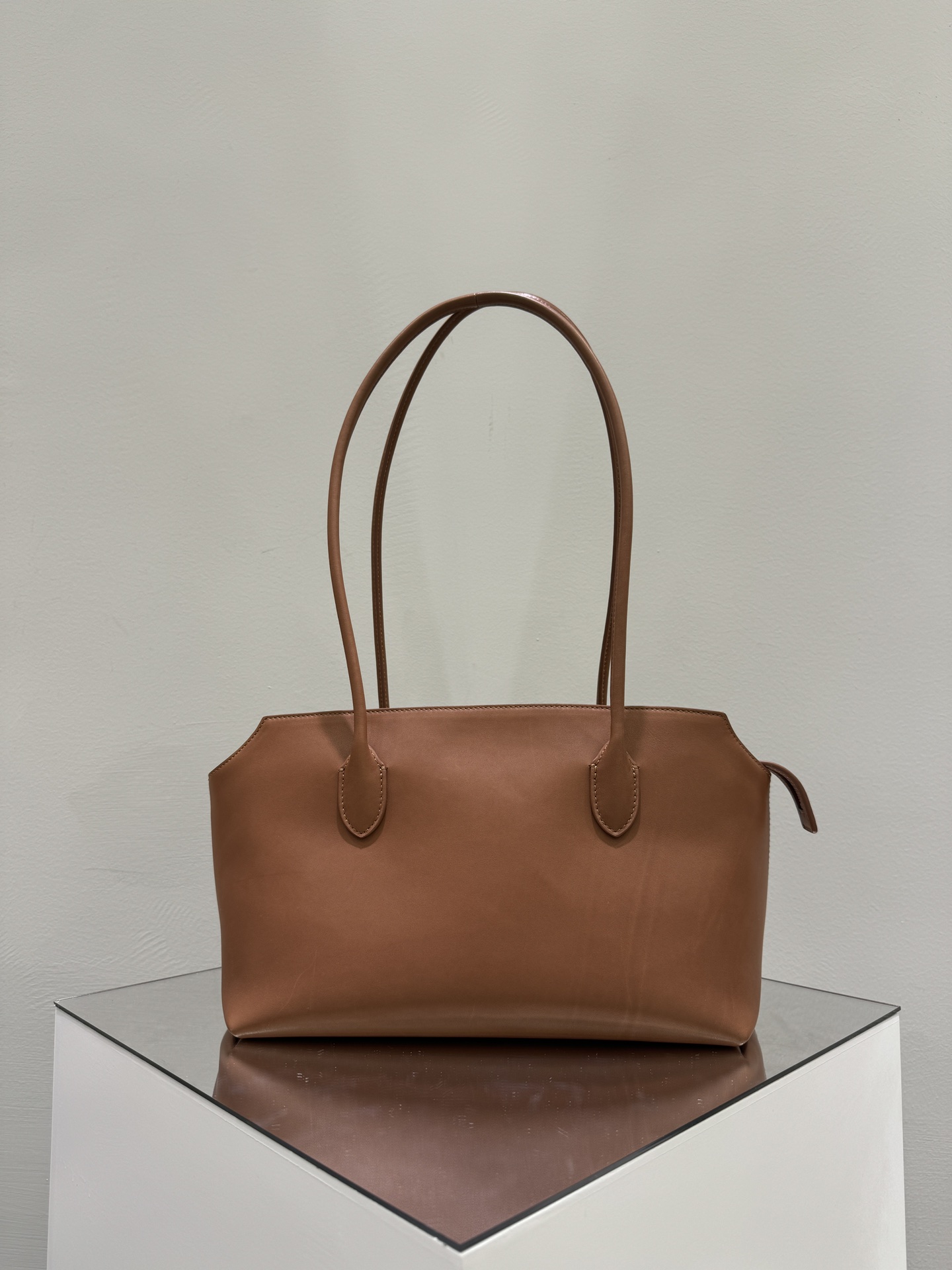 더로우 가방 75635 The Row Bag