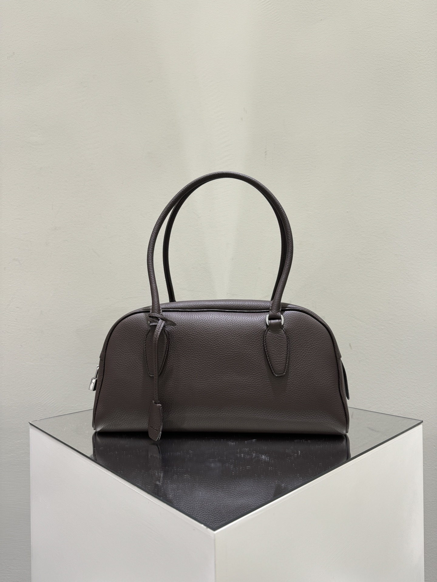 더로우 가방 75487 The Row Bag