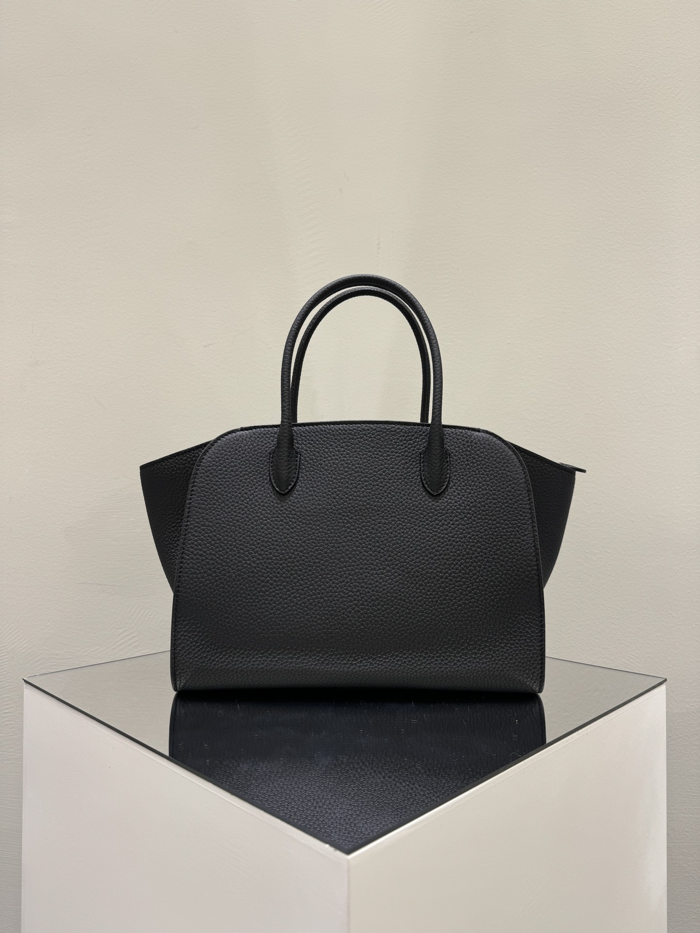 더로우 가방 75442 The Row Bag