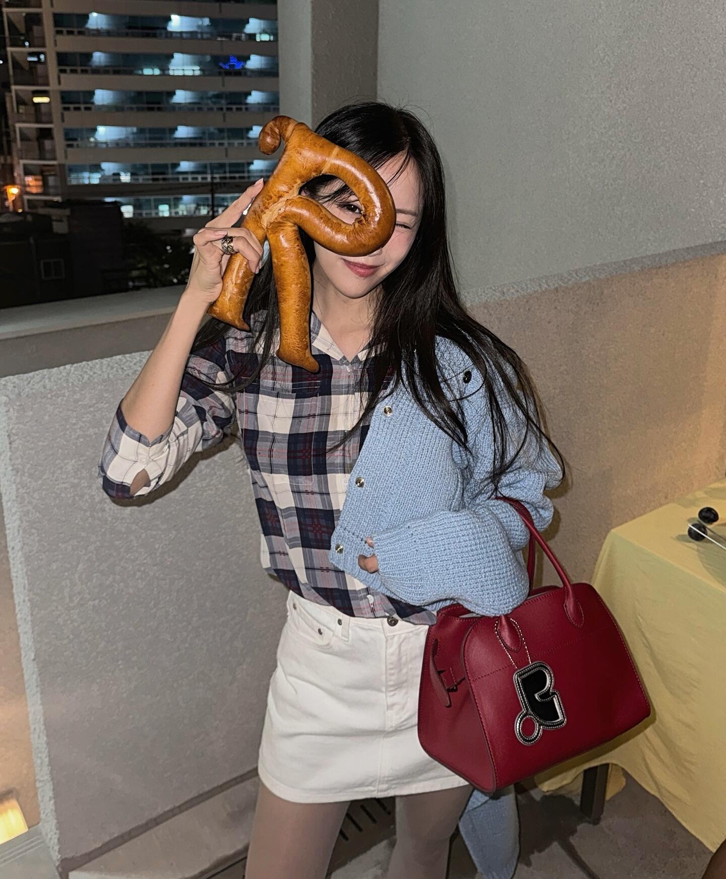 더로우 가방 75907 The Row Bag