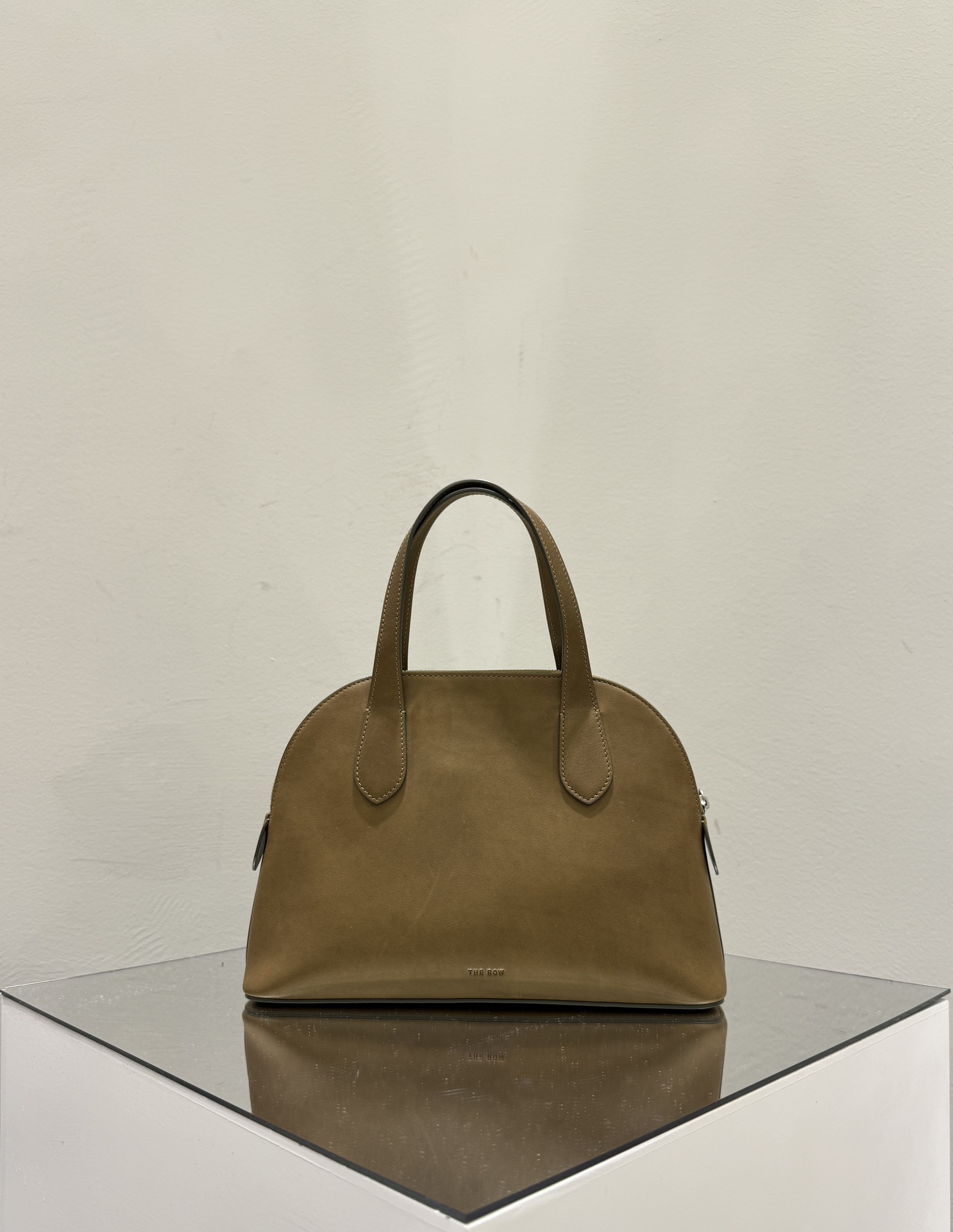 더로우 가방 75526 The Row Bag