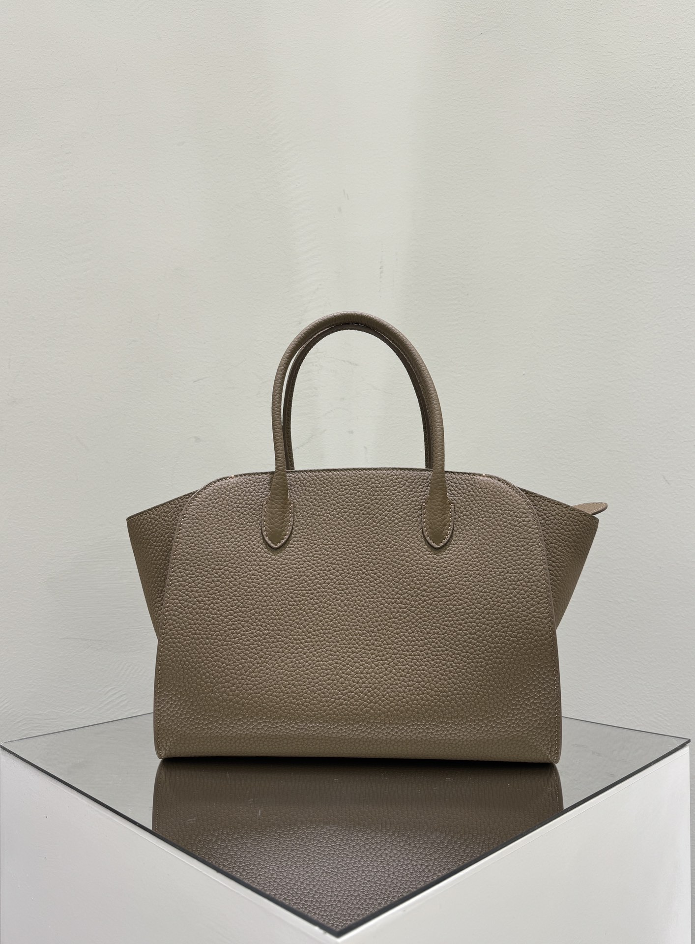 더로우 가방 75444 The Row Bag