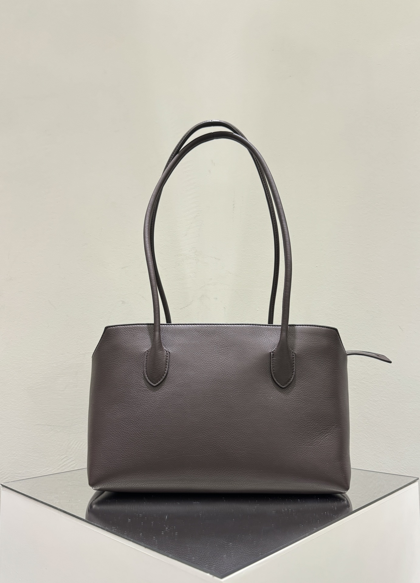 더로우 가방 75630 The Row Bag
