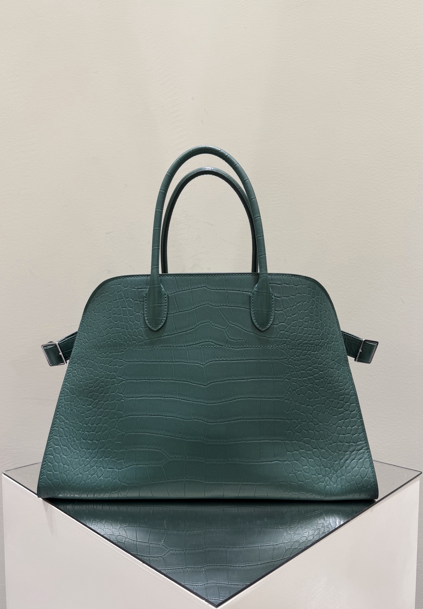 더로우 가방 75558 The Row Bag
