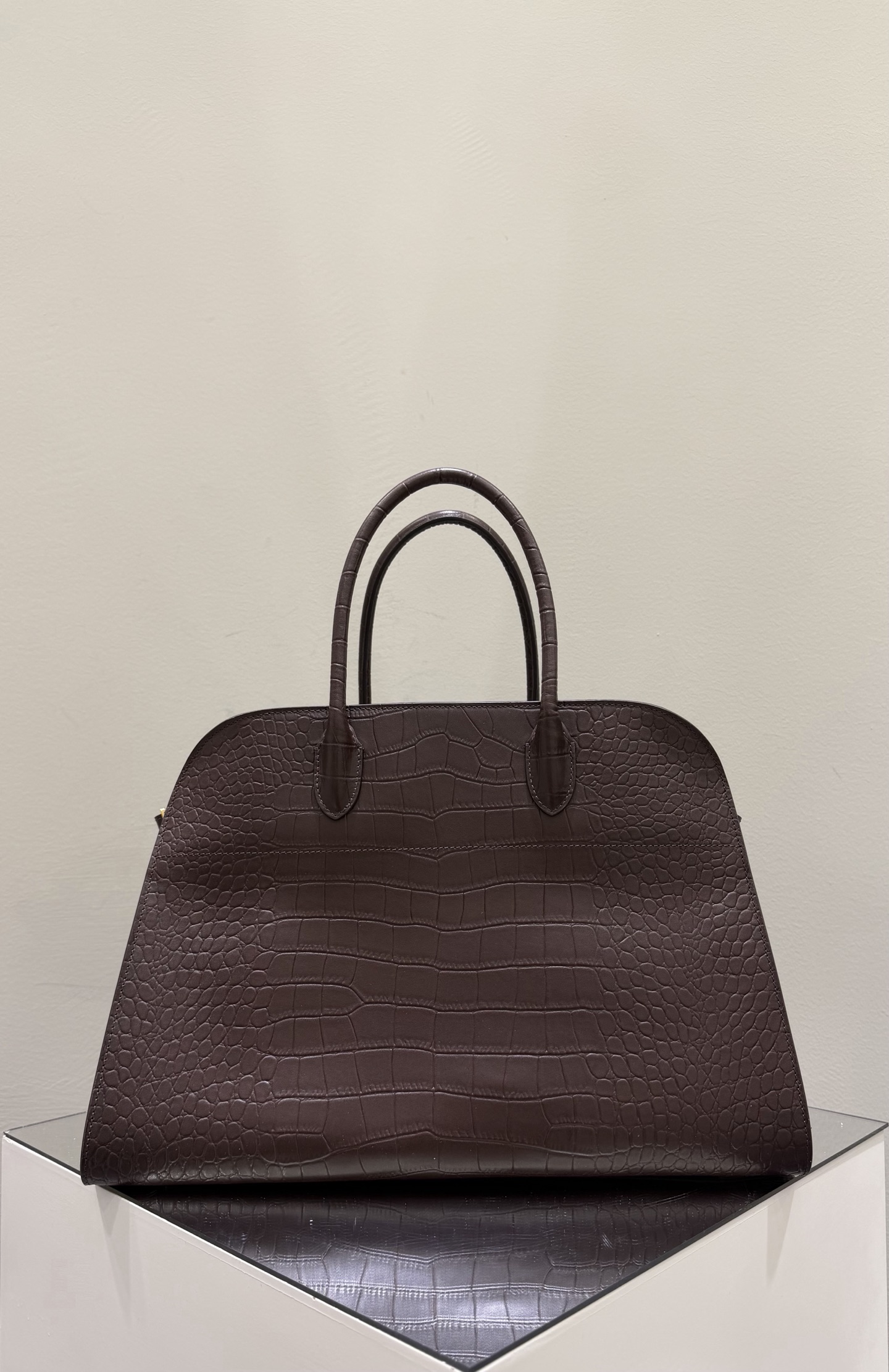 더로우 가방 75542 The Row Bag