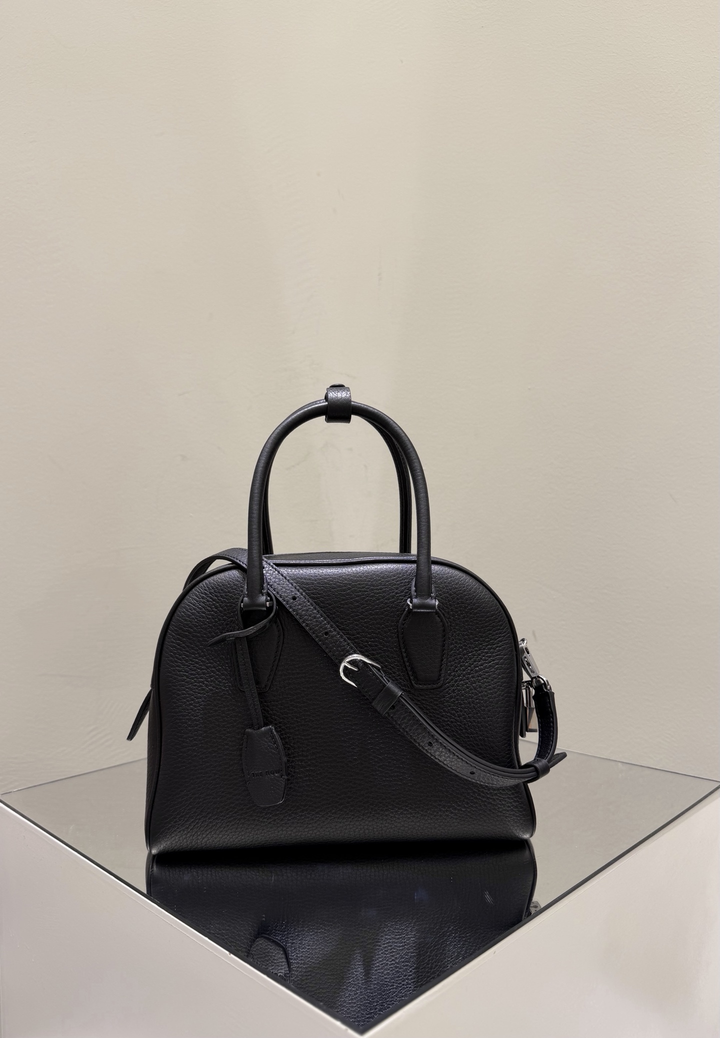 더로우 가방 75522 The Row Bag