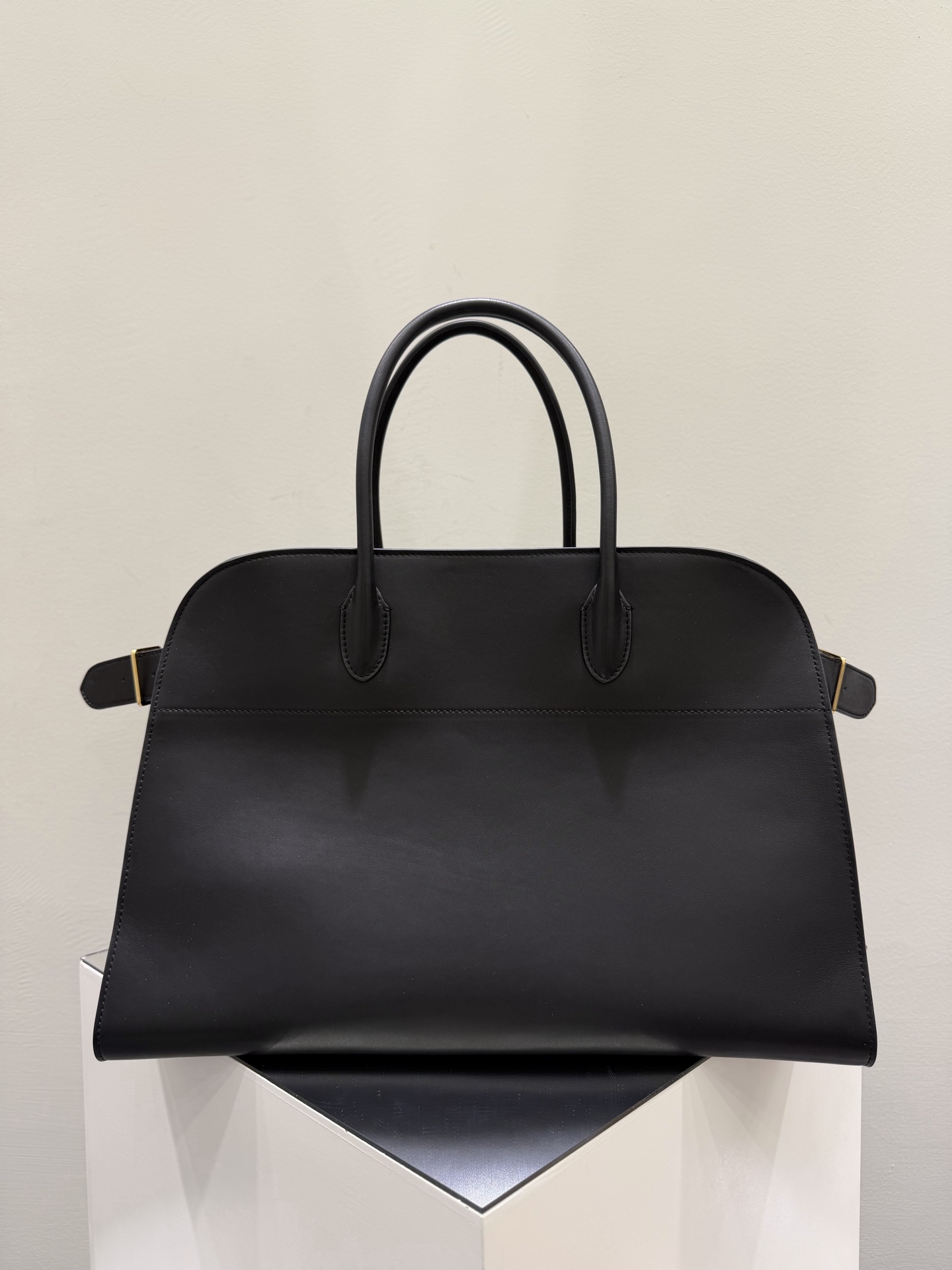 더로우 가방 75266 The Row Bag