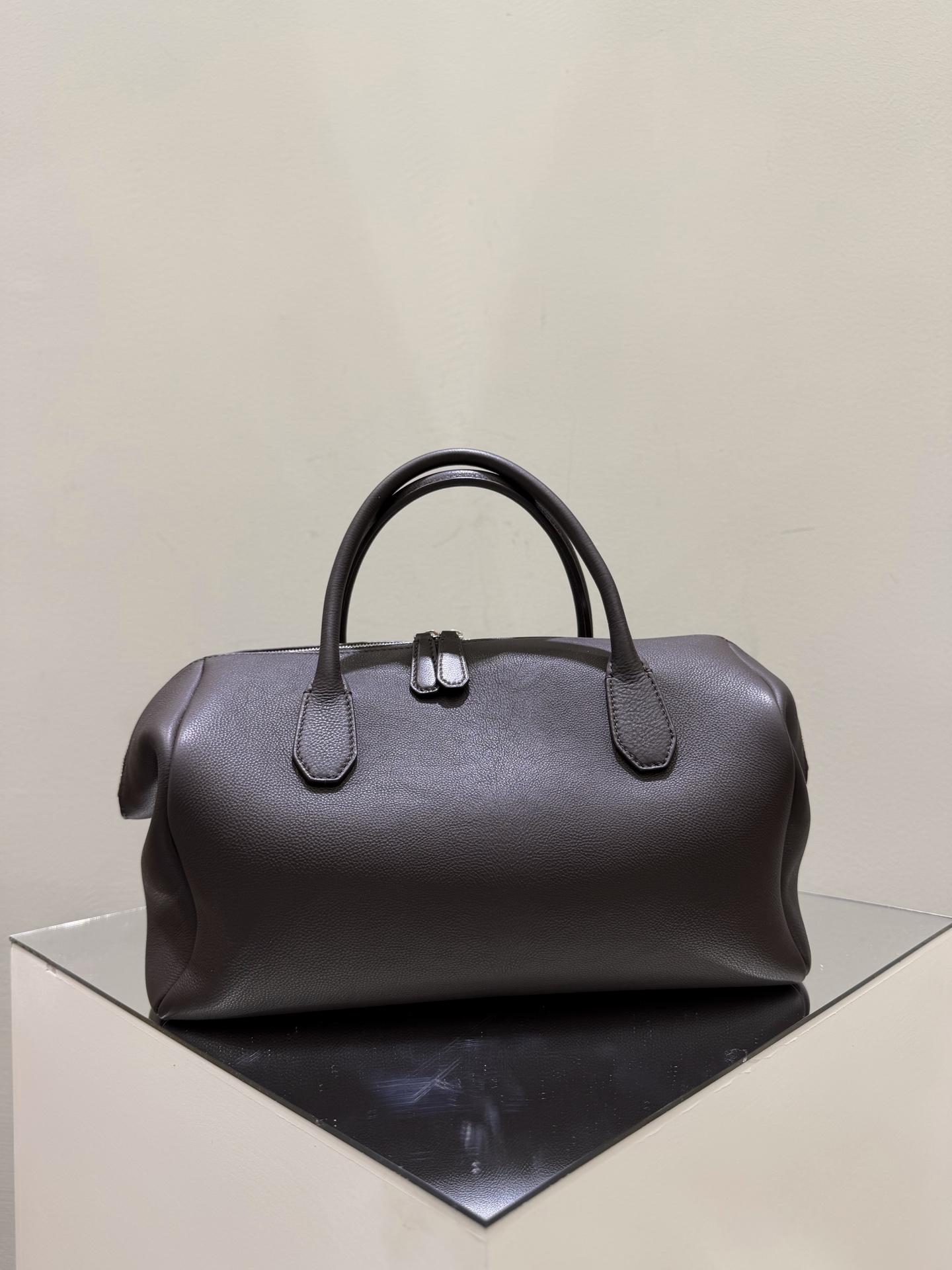 더로우 가방 75278 The Row Bag