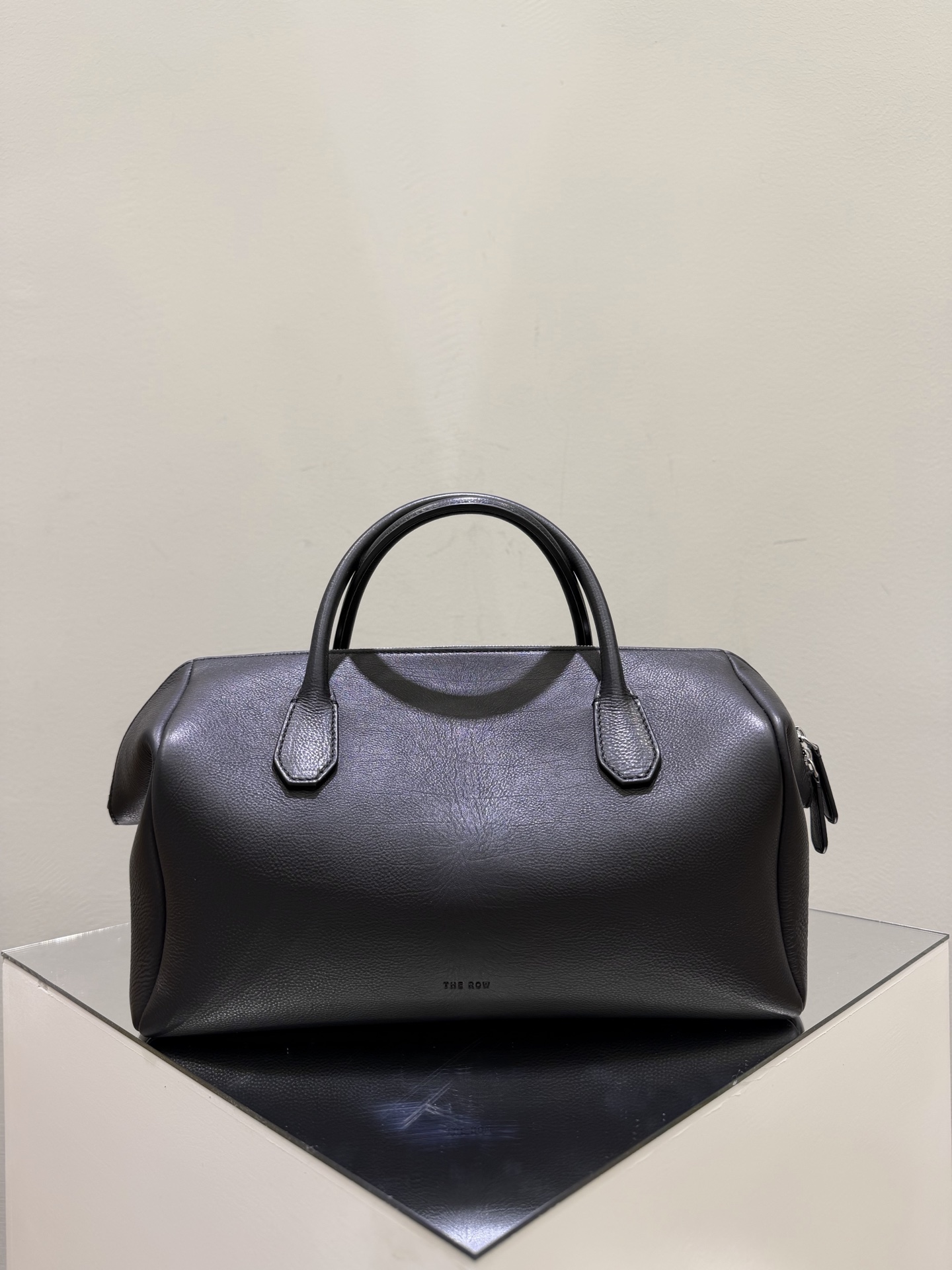 더로우 가방 75277 The Row Bag