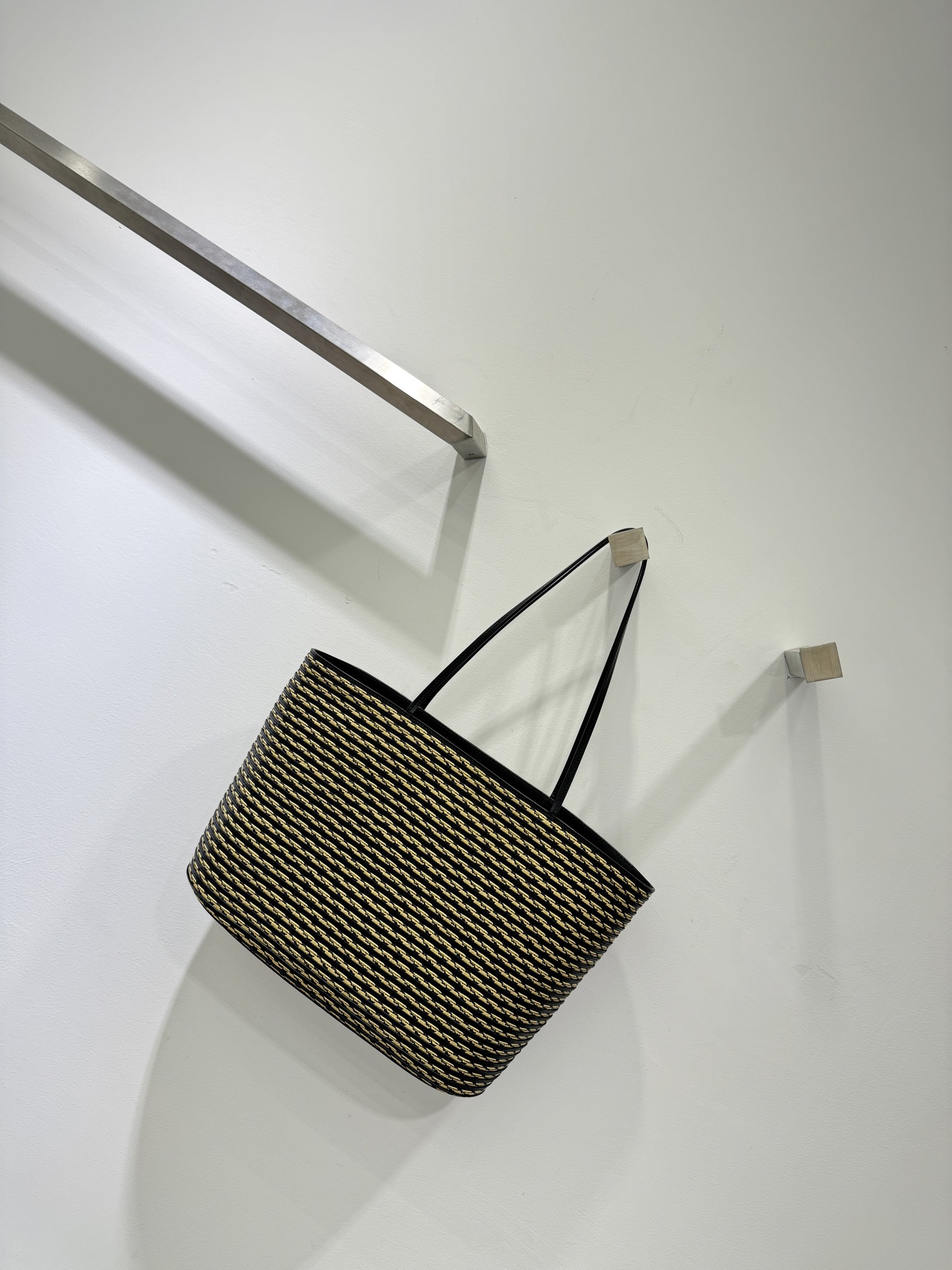 더로우 155316 가방 The Row Bag 상세 이미지 2