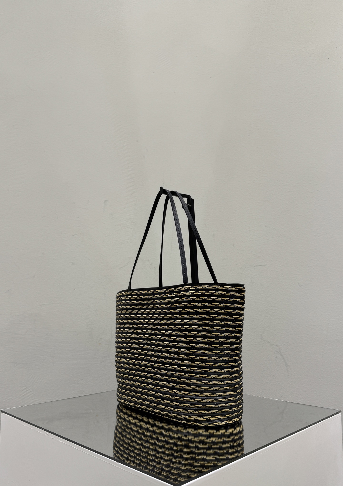 더로우 155315 가방 The Row Bag 상세 이미지 2