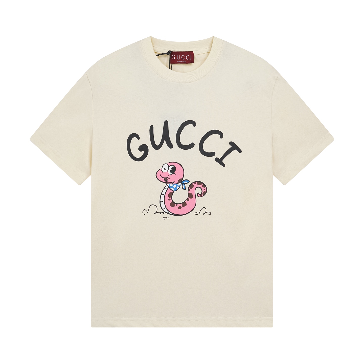 【款号】：302，p49.80
Gucci新品！【生肖蛇】早春系列高克重短袖
选用客供定制针织100%纯棉面打造,面料手感细腻，厚实有质感的纯棉布
 高密度的机织工艺，如棉絮般柔紧致舒适
 有挺括感，上身十分显型~
精致饱满有质感将品牌的档次感完美呈现，无论内搭还是单穿都超级有型
宽松版型裁剪，随意上身！
尺码：S~~~建议 ：80-120斤
            M~~~建议：120-145斤
             L~~~建议 ：140-165斤
            XL~~建议  ：160-190斤
可选颜色：杏色，黑色。