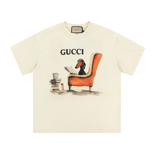 Gucci Cotton T-Shirt with Dachshund Print - Casual Comfort & Style 1 Gucci Cotton T-Shirt with Dachshund Print - Casual Comfort & Style